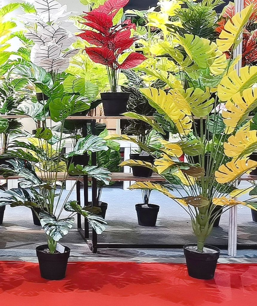 COTV全球直播-广东省汕头市德艺仿真植物厂专业设计生产各种仿真花、仿植物等产品，款式多样，欢迎大家光临！