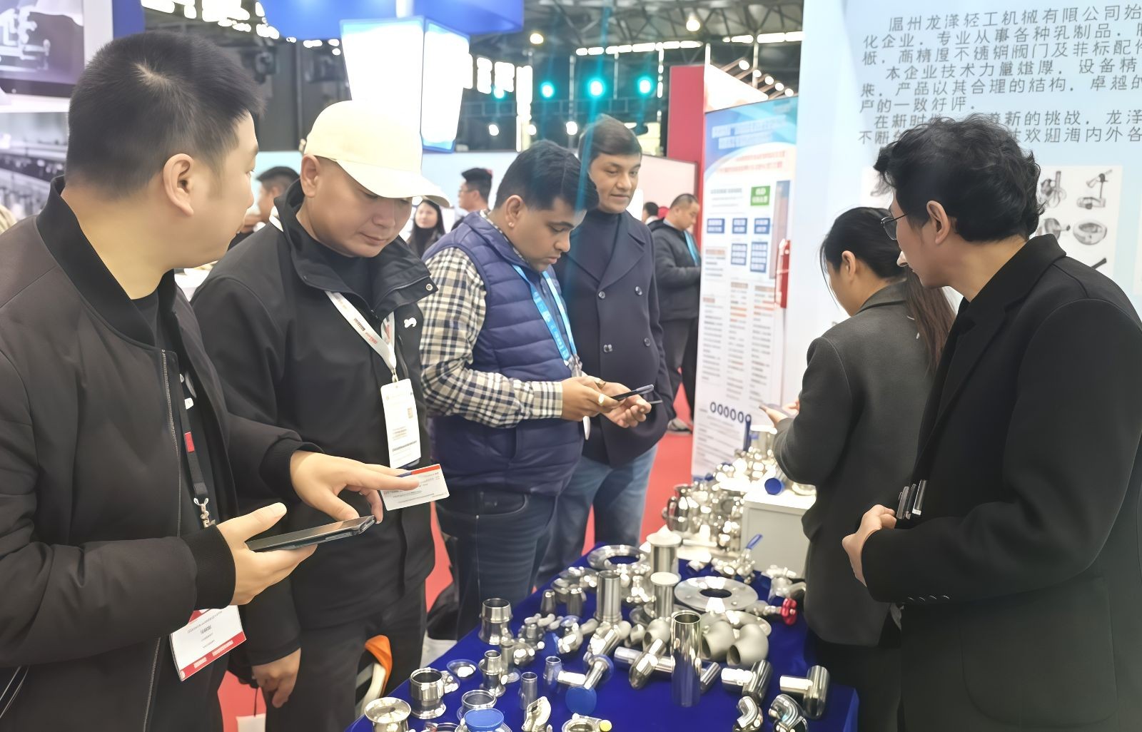 COTV全球直播-温州龙泽轻工机械有限公司专业生产不锈钢卫生级管道配件、灌顶装置、接管板、高精度不锈钢阀门及不锈钢非标配件等产品，欢迎大家光临！