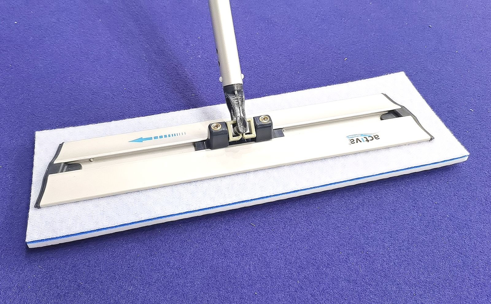 COTV全球直播-新昌县立豪机械制造有限公司专业生产各种清洁模具、洁具配件，日用百货、清洁拖把、刮窗器、橡胶扫、各种扫把等清洁用品及设备，欢迎大家光临！