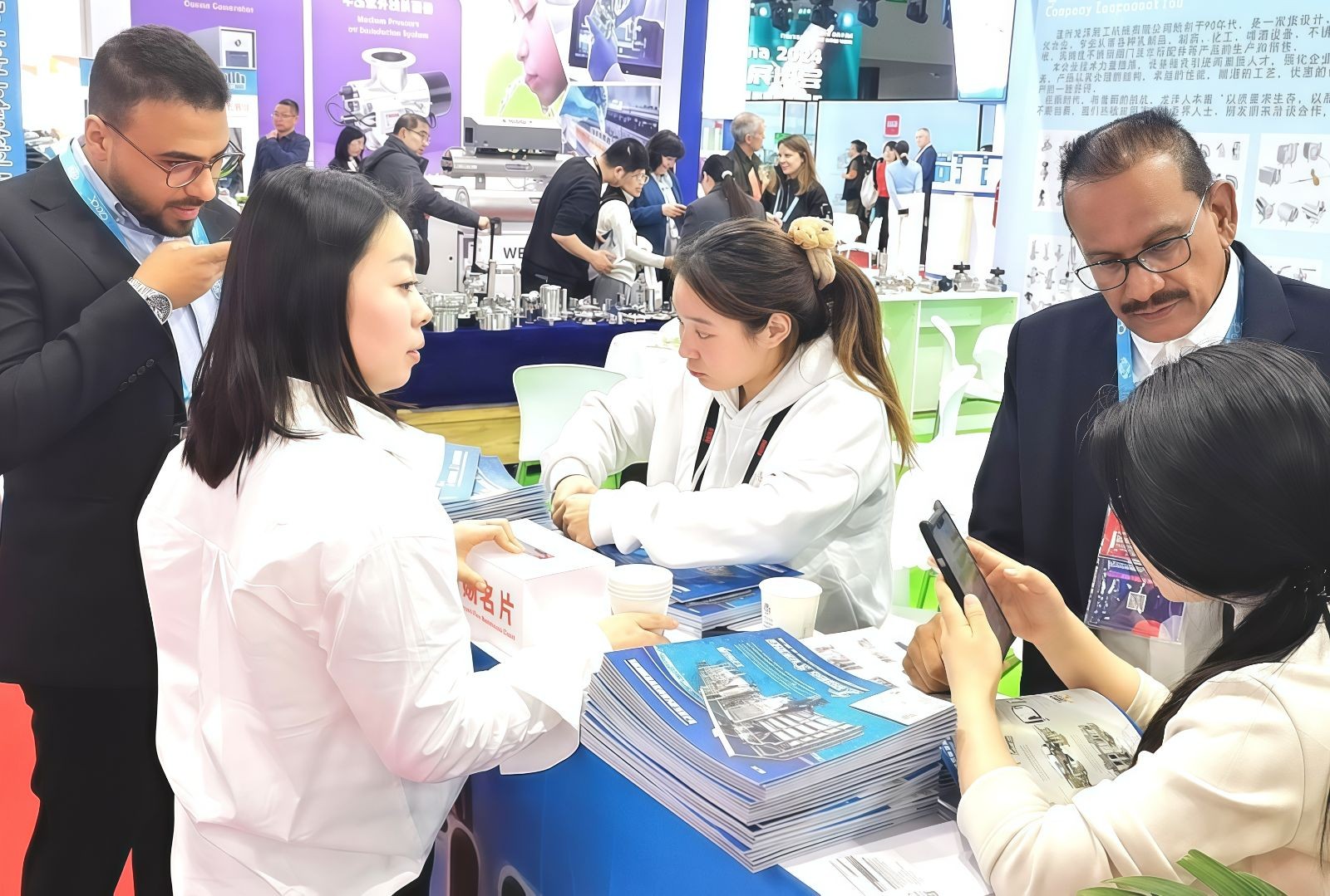 COTV全球直播-温州龙泽轻工机械有限公司专业生产不锈钢卫生级管道配件、灌顶装置、接管板、高精度不锈钢阀门及不锈钢非标配件等产品，欢迎大家光临！
