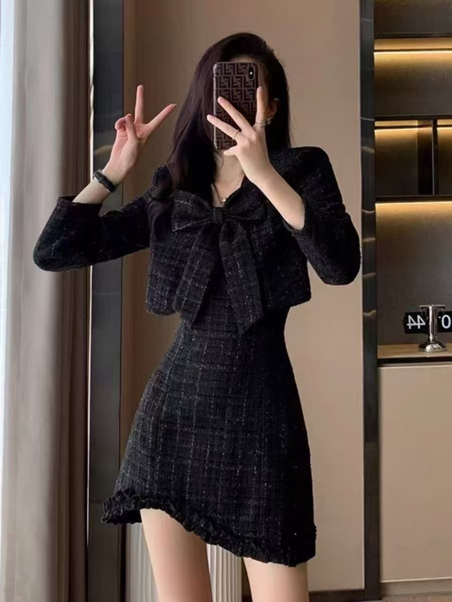 COTV全球直播-海宁锐迪纺织有限公司专业生产：粗花呢、TR系列、梭织染色小香风面料、时尚女装面料、仿麻系列及各种白胚、成品色胚全系列产品，欢迎大家光临！