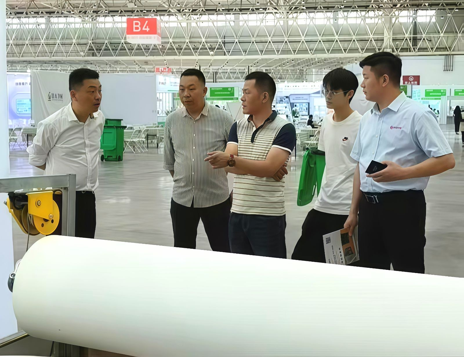 COTV全球直播-运城市圣炬印刷器材有限公司、泉州圣炬印刷器材有限公司专业生产：各种新型优质胶辊及胶辊用耐用剂、耐酸碱、耐高温、抗静电、抗撕裂、除尘等材料及特殊橡胶辊产品，欢迎大家光临！