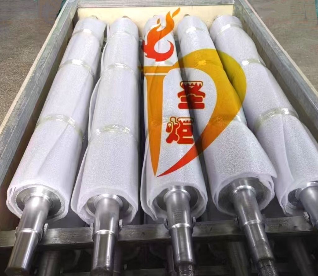 COTV全球直播-运城市圣炬印刷器材有限公司、泉州圣炬印刷器材有限公司专业生产：各种新型优质胶辊及胶辊用耐用剂、耐酸碱、耐高温、抗静电、抗撕裂、除尘等材料及特殊橡胶辊产品，欢迎大家光临！
