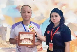 COTV全球直播-浦江县黄氏水晶有限公司专业研发生产：水晶工艺玻璃球、水晶动物、水晶玩偶工艺品，水晶摆件、水晶奖牌等水晶工艺产品，欢迎大家光临！
