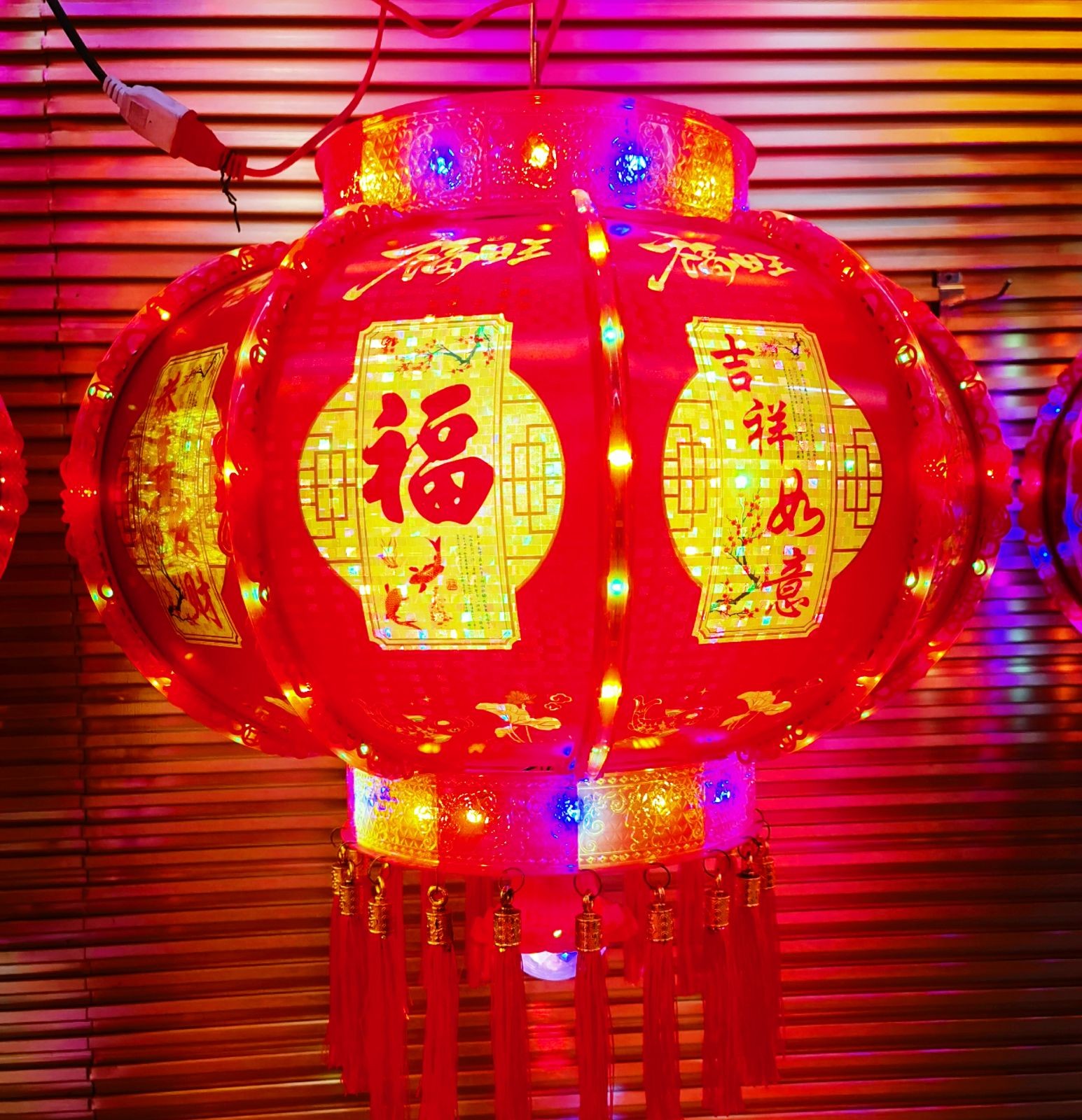 COTV全球直播-江苏福旺电子科技有限公司专业研发设计、生产销售：各种电子宫灯、走马灯、仿古灯、电子鞭炮、儿童款电子鞭炮等各种喜庆用品，欢迎大家光临！