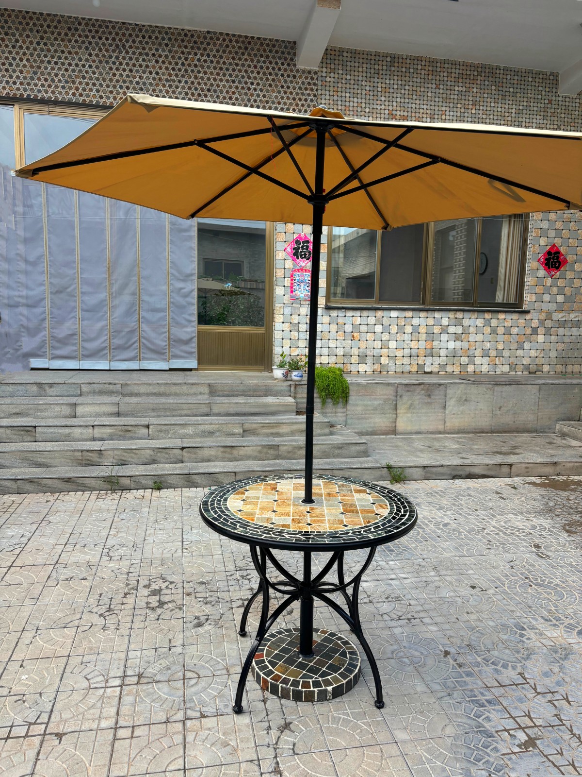 COTV全球直播：保定市易县永兴石材加工厂专业生产：天然板岩方桌、休闲石桌、天然板岩茶几、伞基座、天然板岩脚踏石等户外休闲石材产品，欢迎大家光临！