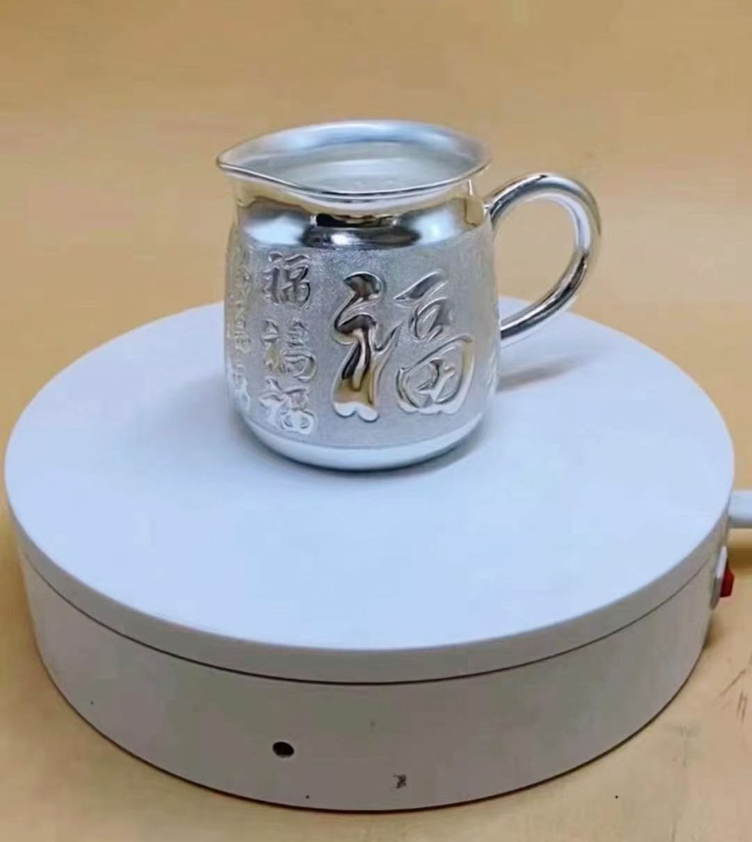 COTV全球直播-浙江辉泓工贸有限公司专业生产:厨房旋转调味架、汤婆子、铜茶壶、铜盆、香炉、热水壶、纯钛茶壶、旅行水壶，纯钛杯等产品，欢迎大家光临！
