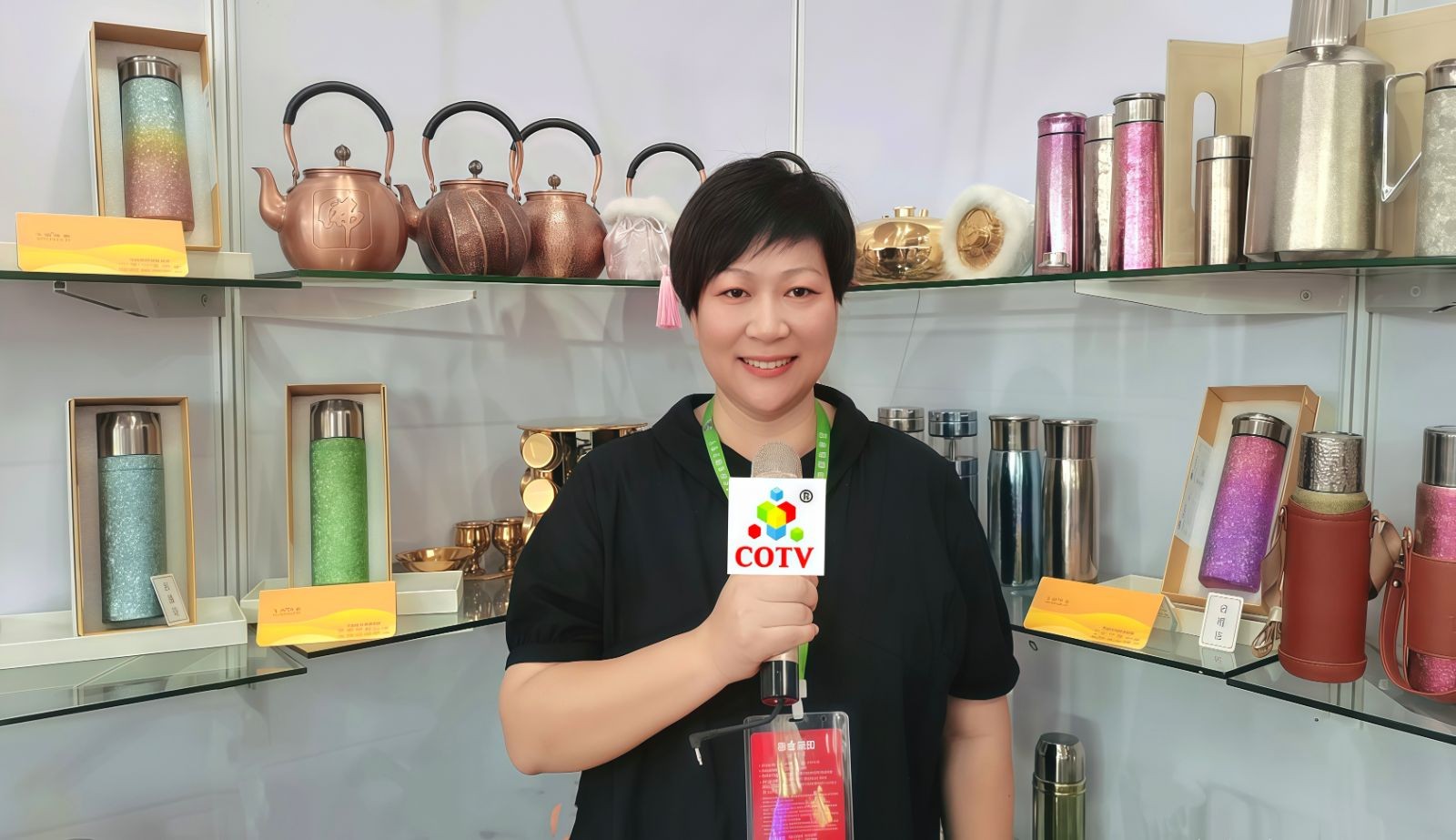 COTV全球直播-浙江辉泓工贸有限公司专业生产:厨房旋转调味架、汤婆子、铜茶壶、铜盆、香炉、热水壶、纯钛茶壶、旅行水壶，纯钛杯等产品，欢迎大家光临！