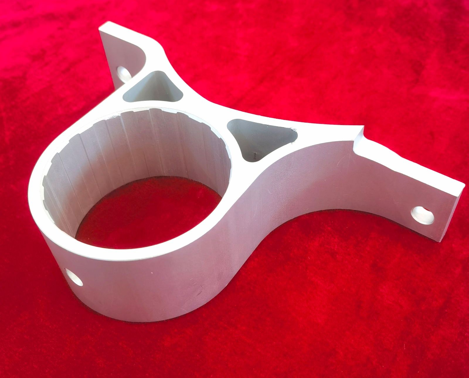 COTV全球直播-台州菲诚金属材料贸易有限公司、台州曾菲金属材料贸易有限公司专业生产:汽车铝件产品,包括胶套配件芯子、外壳,异形、铝支架等各种铝材产品,欢迎大家光临! COTV全球直播-台州菲诚金属材料贸易有限公司、台州曾菲金属材料贸易有限公司专业生产:汽车铝件产品,包括胶套配件芯子、外壳,异形、铝支架等各种铝材产品,欢迎大家光临!