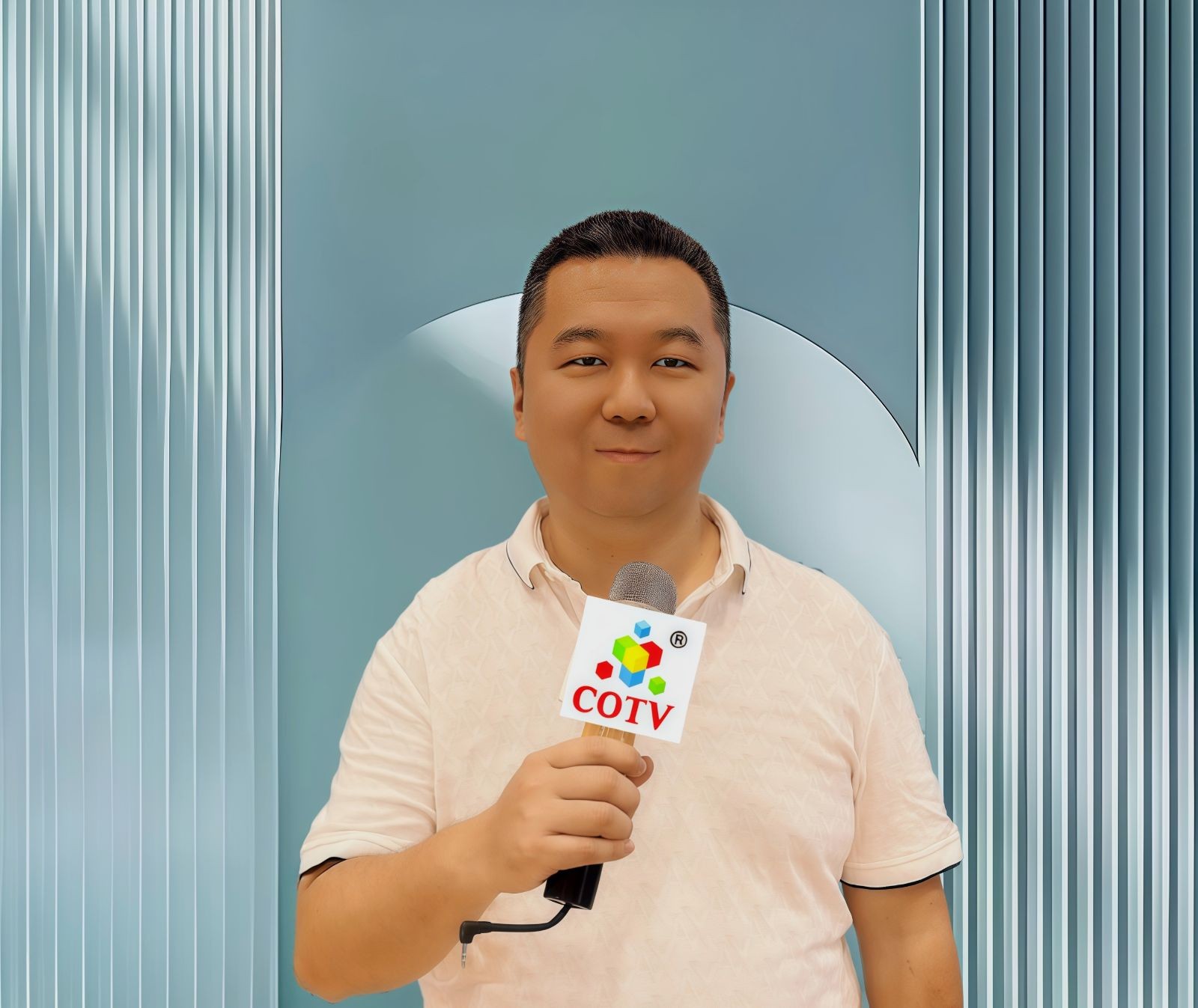 COTV全球直播：温州市康达鞋机制造厂、温州市炬旺鞋机股份有限公司专业经营各种制鞋、制包及工业缝纫机、打扣机等设备产品，设计创新，匠心制造，欢迎大家光临！