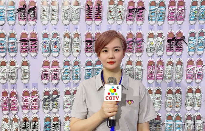 COTV全球直播-温州精诚饰品有限公司专业生产:旅游鞋饰品、休闲鞋饰品、洞洞鞋饰品、运动鞋饰品、各种手是包饰品等产品，欢迎大家光临！
