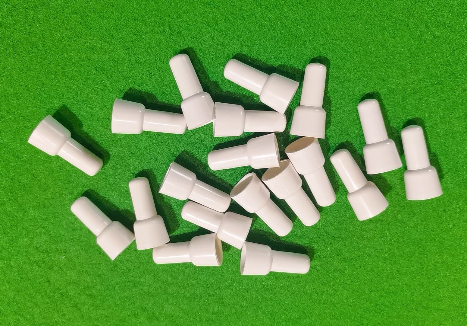 COTV全球直播-浙江骐跃接插件有限公司专业生产“HXHX”端子、胶壳、针座、插片、护套、铜带、压线帽、冷压端子、轻触开关、船形及微动开关、PVC管、继电器等电子元件，欢迎大家光临！