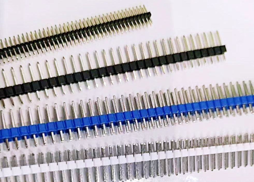 COTV全球直播-浙江骐跃接插件有限公司专业生产“HXHX”端子、胶壳、针座、插片、护套、铜带、压线帽、冷压端子、轻触开关、船形及微动开关、PVC管、继电器等电子元件，欢迎大家光临！