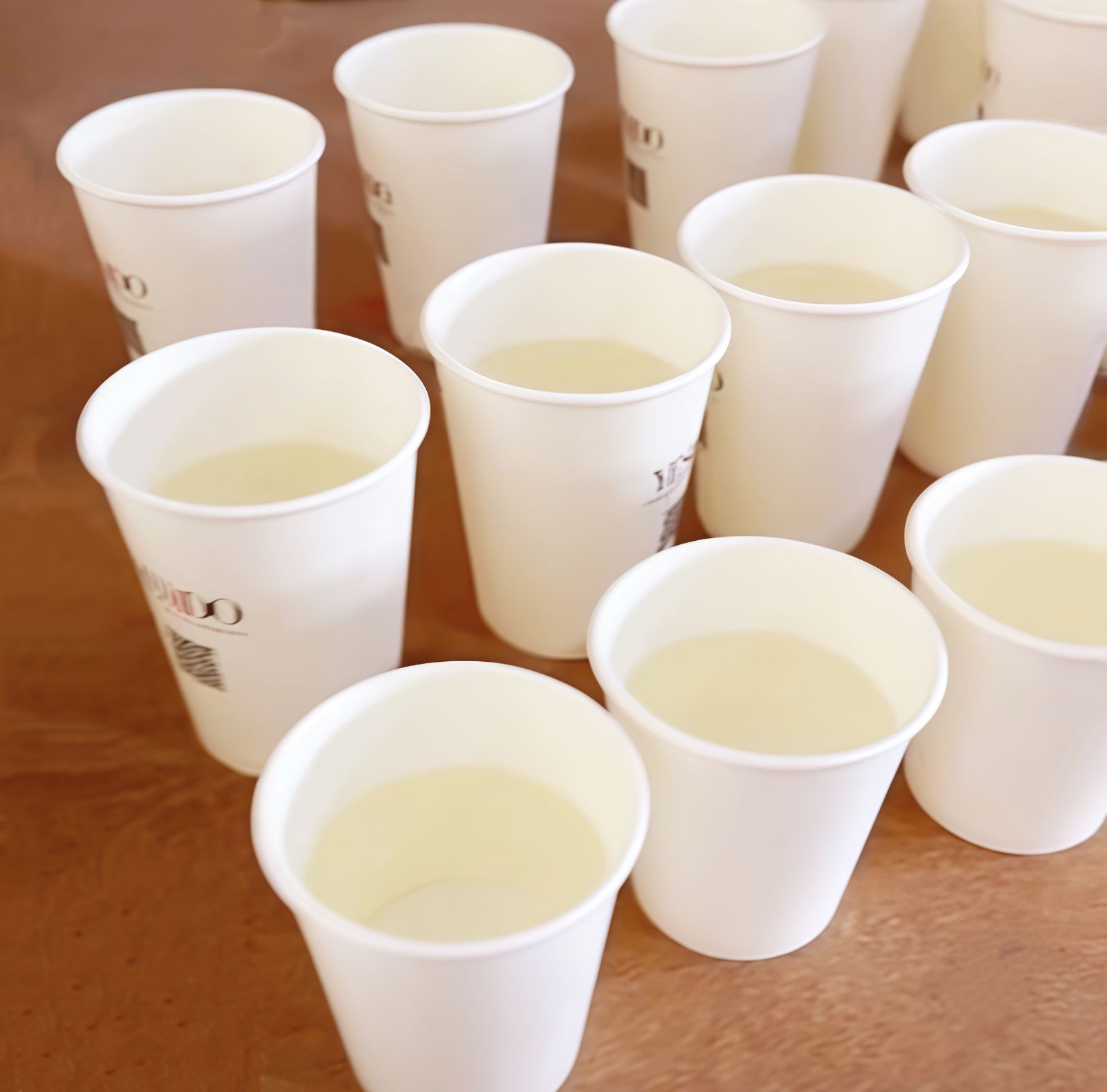 COTV全球直播-武汉市彩澜包装有限公司专业设计生产：无腰线手提纸袋、环保纸杯及各种工艺类广告用品等产品，设计时尚、制作精美，款式多样，欢迎大家光临！