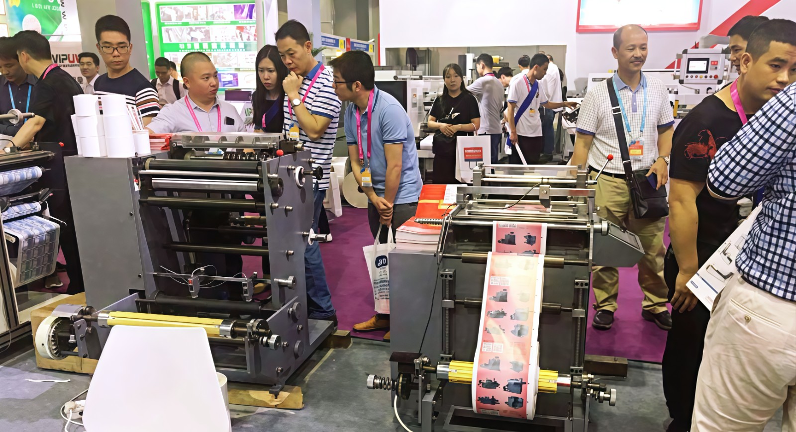 COTV全球直播-温州鑫铁机械有限公司专业生产全自动不干胶商标分切机、全自动不干胶分切机，切片机、检标机、纸罐内折机、纸罐裱衬机及圆盒机等系列包装机械产品，欢迎大家光临！