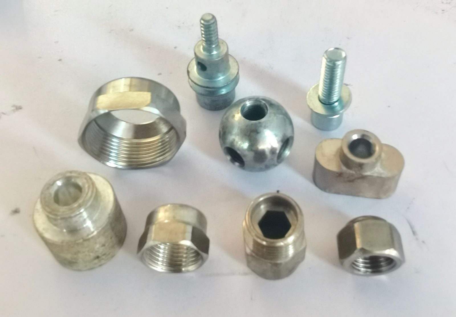 COTV全球直播-温州市峰顺自动化有限公司专业生产：全自动数控机床、油压机床、车铣复合机床、不锈钢振动盘、各种电主轴机头、自动车床，攻丝机打横孔、冲床调直落料机等产品，欢迎大家光临！