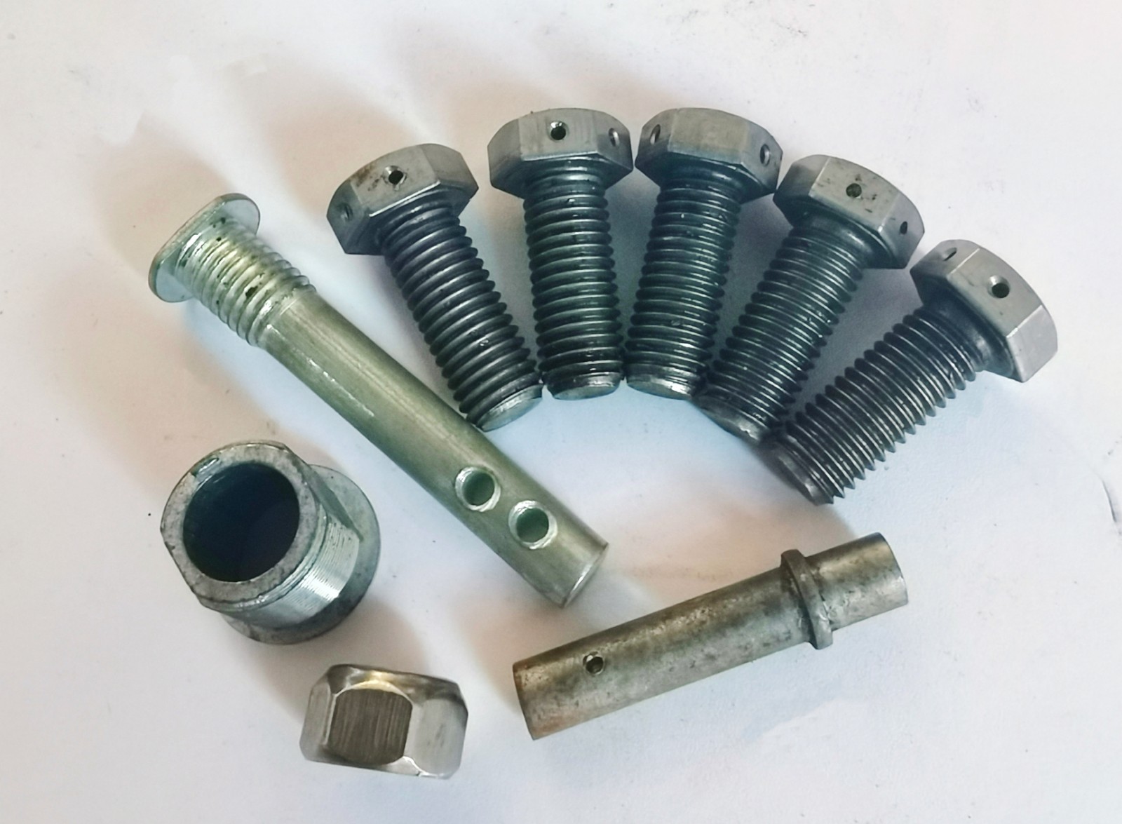 COTV全球直播-温州市峰顺自动化有限公司专业生产：全自动数控机床、油压机床、车铣复合机床、不锈钢振动盘、各种电主轴机头、自动车床，攻丝机打横孔、冲床调直落料机等产品，欢迎大家光临！