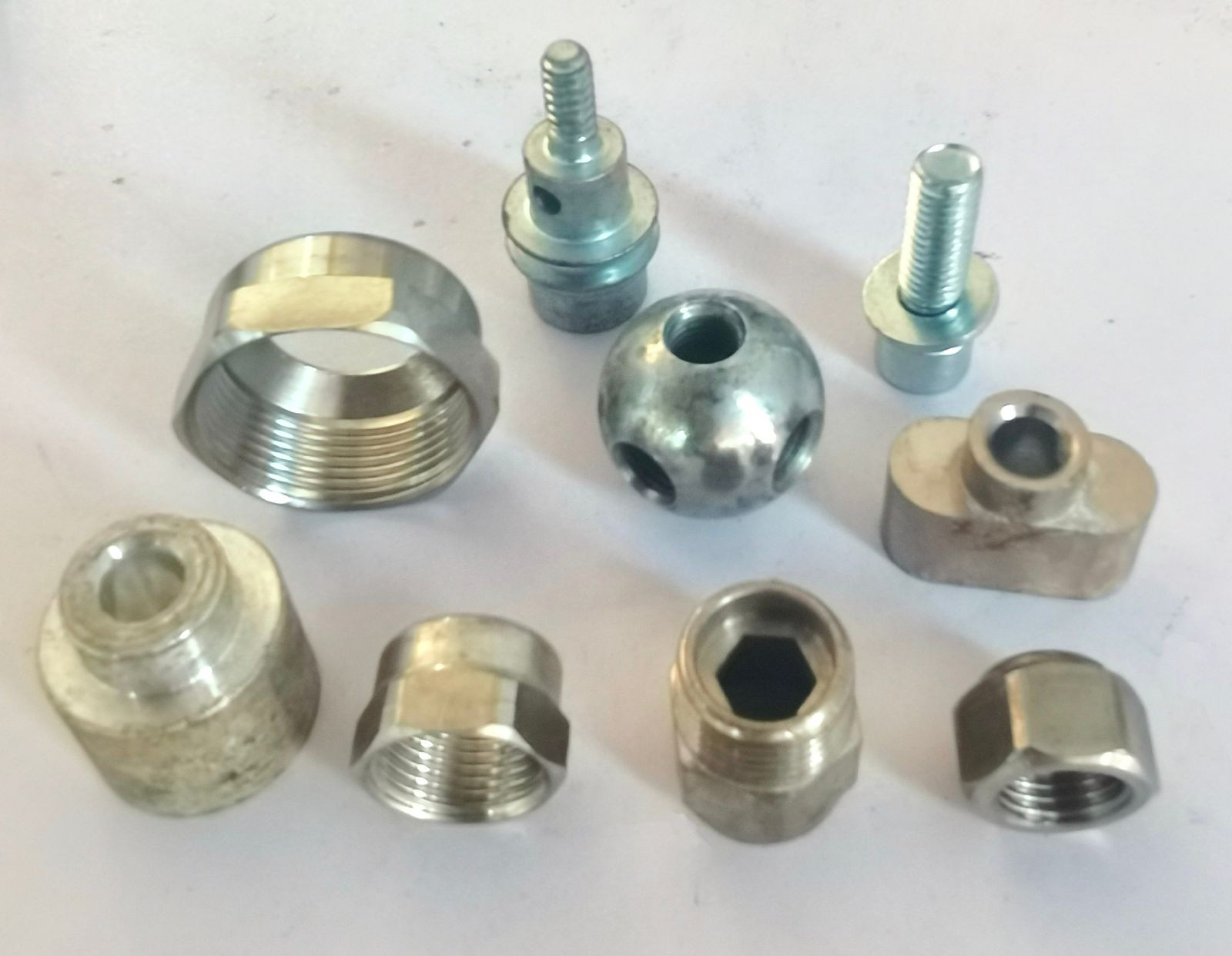 COTV全球直播-温州市峰顺自动化有限公司专业生产：全自动数控机床、油压机床、车铣复合机床、不锈钢振动盘、各种电主轴机头、自动车床，攻丝机打横孔、冲床调直落料机等产品，欢迎大家光临！