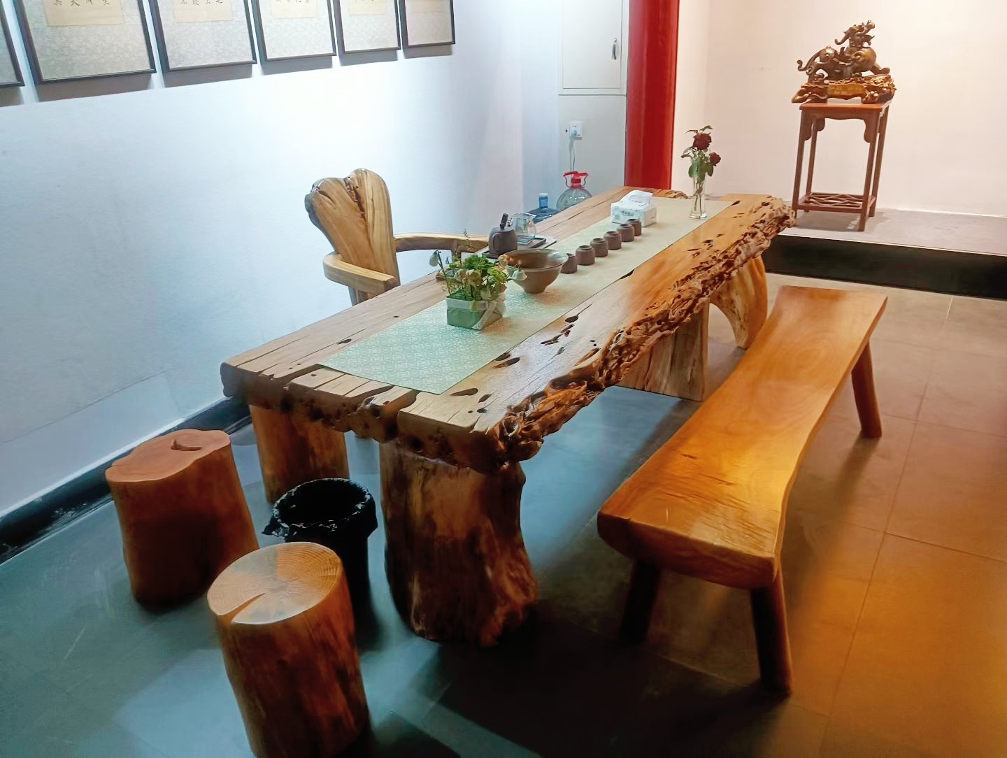 COTV全球直播-杭州富阳淼鑫工艺品厂专业设计生产:茶桌、补置茶空间、办公室、民宿空间装饰、实木创意家具以及系列家居产品,工艺独特、匠心独具,欢迎大家光临! COTV全球直播-杭州富阳淼鑫工艺品厂专业设计生产:茶桌、补置茶空间、办公室、民宿空间装饰、实木创意家具以及系列家居产品,工艺独特、匠心独具,欢迎大家光临!