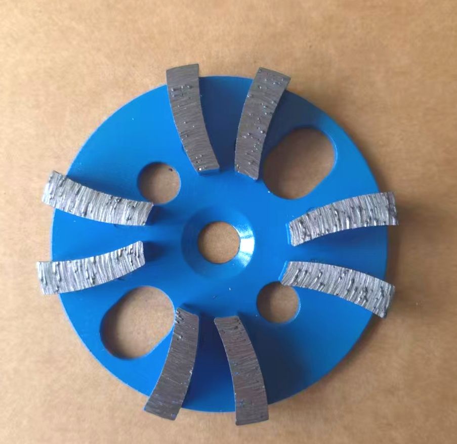 COTV全球直播-江苏舒工工具有限公司专业研发生产“苏功”、“锯片王老五”、“鑫烈马”、“DENACET”等50多个品牌系列的磨料、磨具及各种切割片等产品,欢迎大家光临! COTV全球直播-江苏舒工工具有限公司专业研发生产“苏功”、“锯片王老五”、“鑫烈马”、“DENACET”等50多个品牌系列的磨料、磨具及各种切割片等产品,欢迎大家光临!