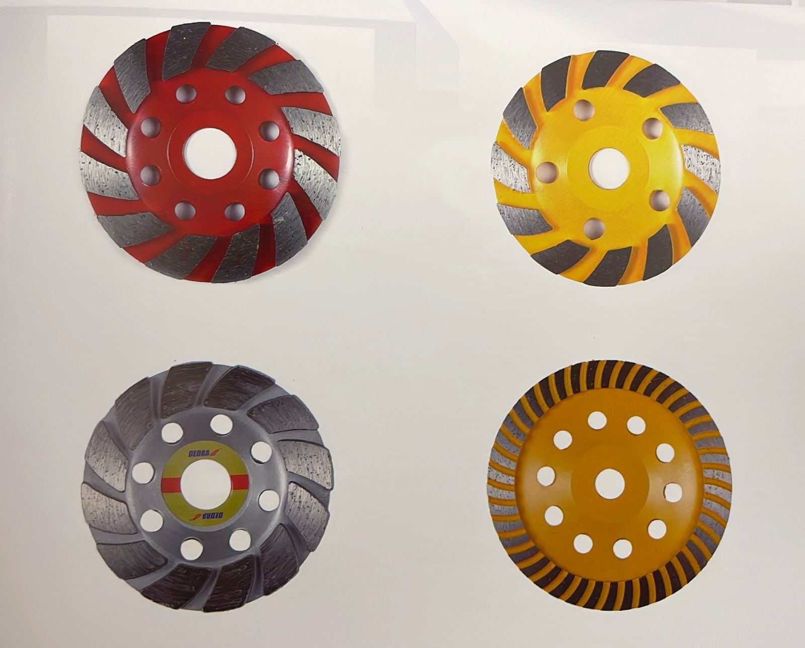 COTV全球直播-江苏舒工工具有限公司专业研发生产“苏功”、“锯片王老五”、“鑫烈马”、“DENACET”等50多个品牌系列的磨料、磨具及各种切割片等产品,欢迎大家光临! COTV全球直播-江苏舒工工具有限公司专业研发生产“苏功”、“锯片王老五”、“鑫烈马”、“DENACET”等50多个品牌系列的磨料、磨具及各种切割片等产品,欢迎大家光临!