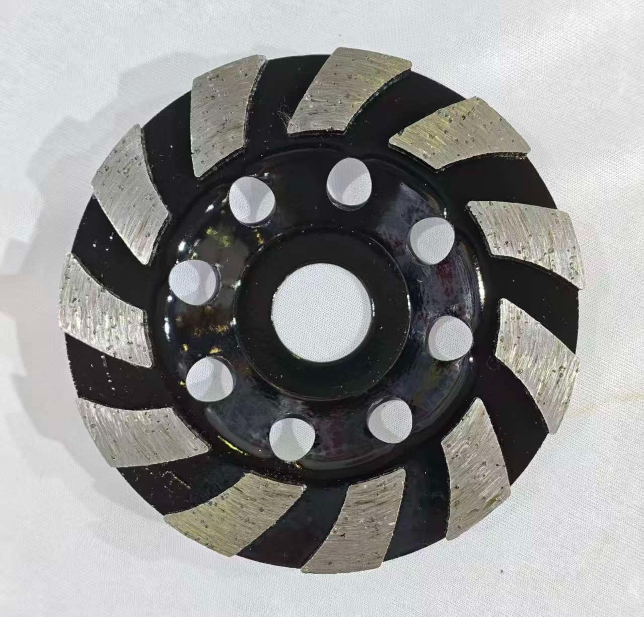 COTV全球直播-江苏舒工工具有限公司专业研发生产“苏功”、“锯片王老五”、“鑫烈马”、“DENACET”等50多个品牌系列的磨料、磨具及各种切割片等产品,欢迎大家光临! COTV全球直播-江苏舒工工具有限公司专业研发生产“苏功”、“锯片王老五”、“鑫烈马”、“DENACET”等50多个品牌系列的磨料、磨具及各种切割片等产品,欢迎大家光临!