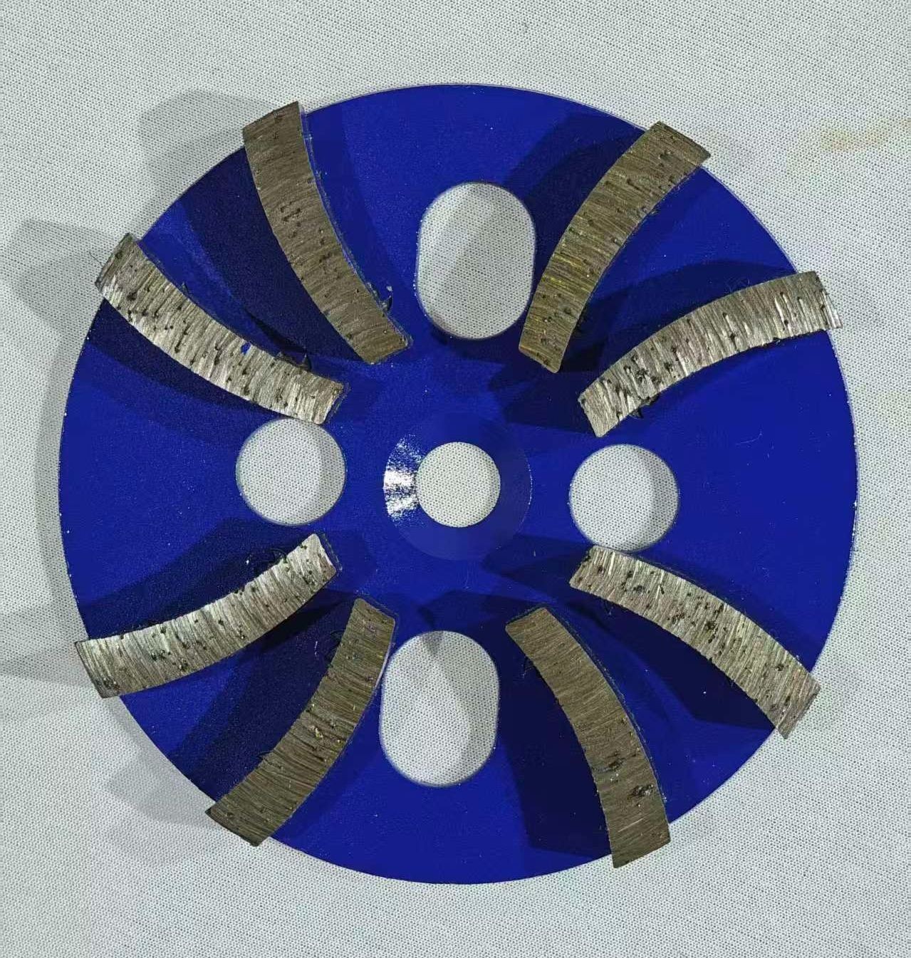 COTV全球直播-江苏舒工工具有限公司专业研发生产“苏功”、“锯片王老五”、“鑫烈马”、“DENACET”等50多个品牌系列的磨料、磨具及各种切割片等产品,欢迎大家光临! COTV全球直播-江苏舒工工具有限公司专业研发生产“苏功”、“锯片王老五”、“鑫烈马”、“DENACET”等50多个品牌系列的磨料、磨具及各种切割片等产品,欢迎大家光临!