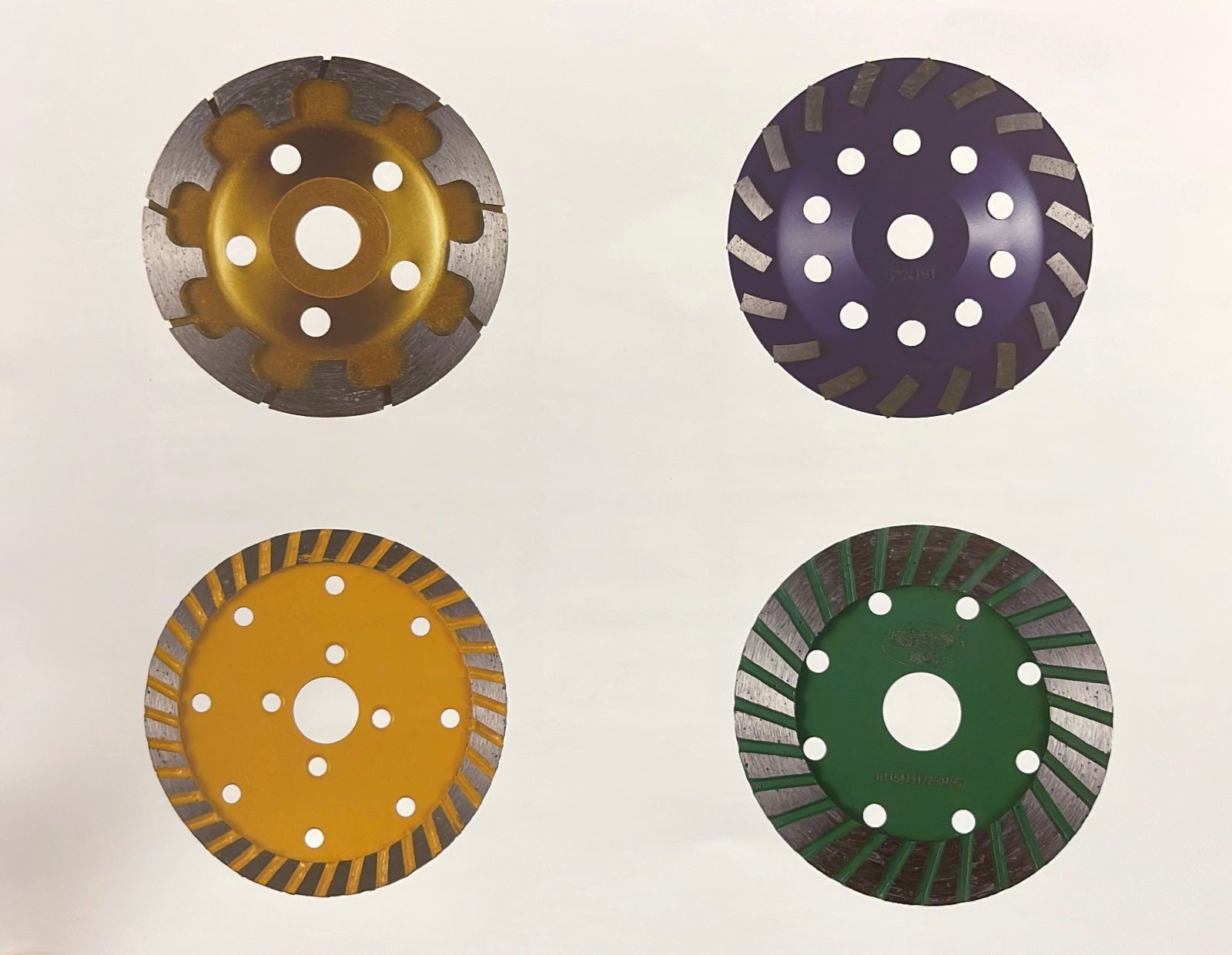 COTV全球直播-江苏舒工工具有限公司专业研发生产“苏功”、“锯片王老五”、“鑫烈马”、“DENACET”等50多个品牌系列的磨料、磨具及各种切割片等产品,欢迎大家光临! COTV全球直播-江苏舒工工具有限公司专业研发生产“苏功”、“锯片王老五”、“鑫烈马”、“DENACET”等50多个品牌系列的磨料、磨具及各种切割片等产品,欢迎大家光临!