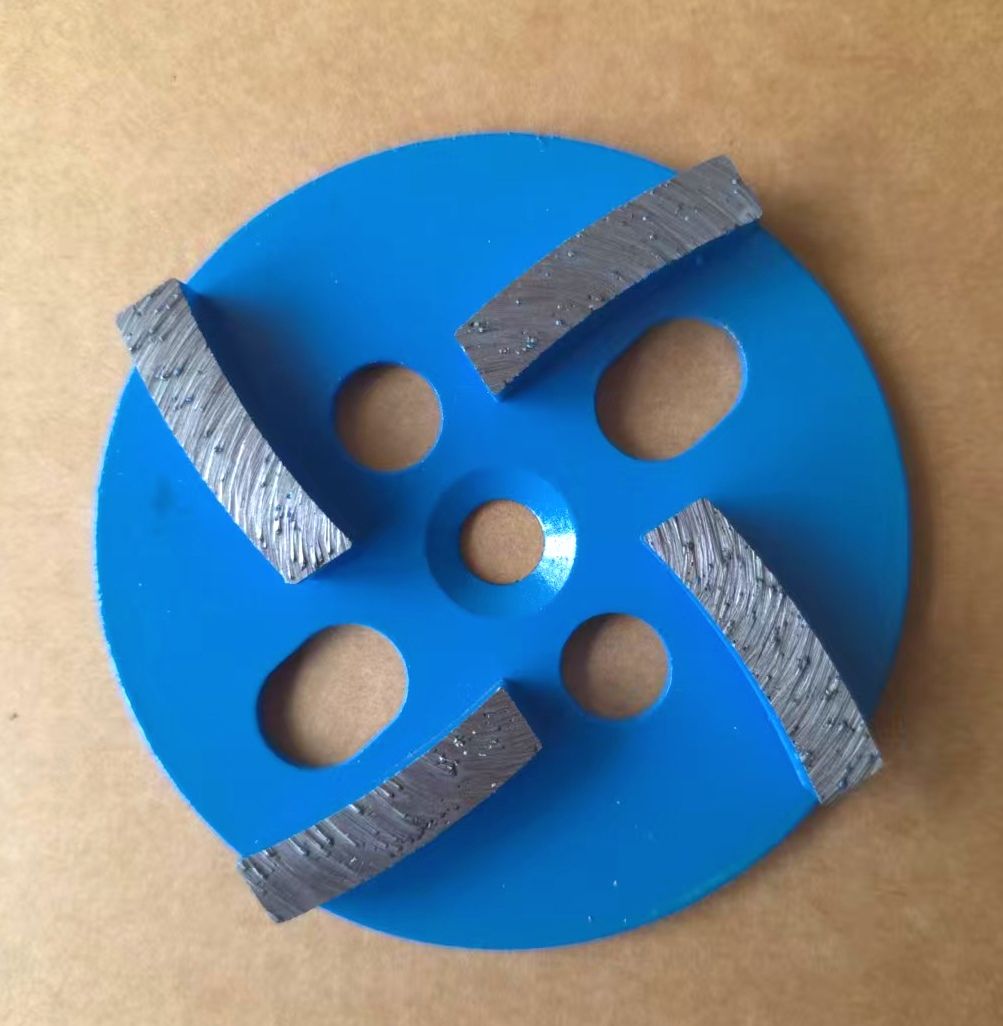 COTV全球直播-江苏舒工工具有限公司专业研发生产“苏功”、“锯片王老五”、“鑫烈马”、“DENACET”等50多个品牌系列的磨料、磨具及各种切割片等产品,欢迎大家光临! COTV全球直播-江苏舒工工具有限公司专业研发生产“苏功”、“锯片王老五”、“鑫烈马”、“DENACET”等50多个品牌系列的磨料、磨具及各种切割片等产品,欢迎大家光临!