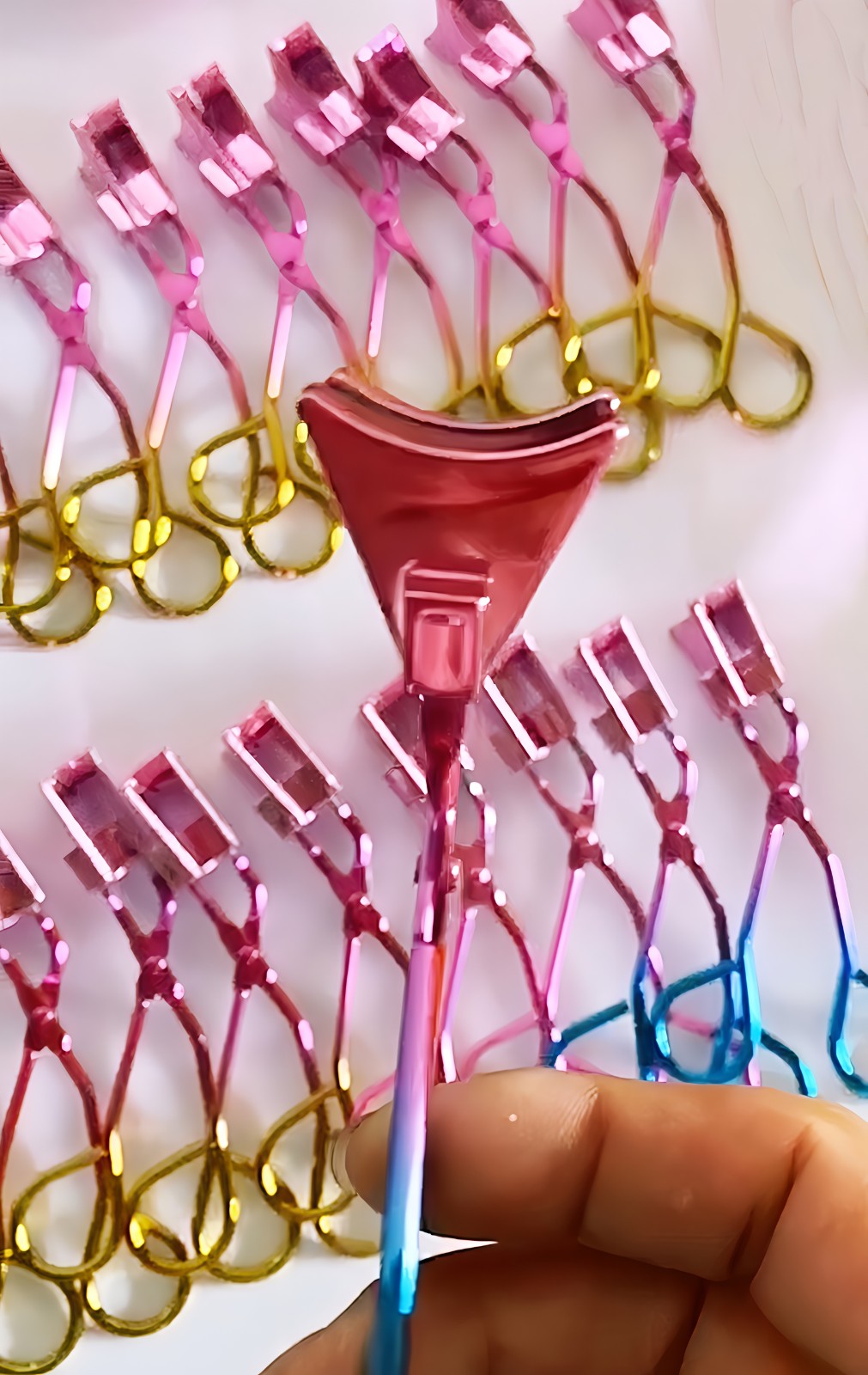 COTV全球直播-阳江市昌颖工贸有限公司专业研发生产:化妆用眉夹、粉刺针、修甲美容套装等各种五金、不锈钢及塑料工具制品等美容化妆品工具,欢迎大家光临! COTV全球直播-阳江市昌颖工贸有限公司专业研发生产:化妆用眉夹、粉刺针、修甲美容套装等各种五金、不锈钢及塑料工具制品等美容化妆品工具,欢迎大家光临!