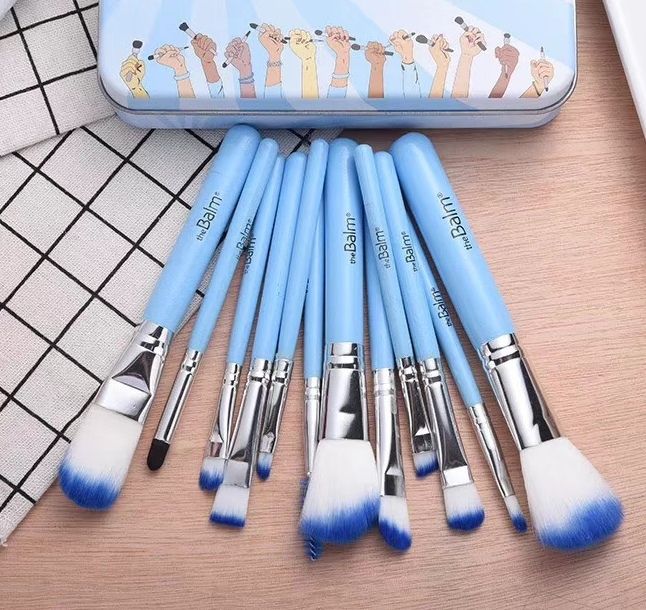 COTV全球直播-阳江市昌颖工贸有限公司专业研发生产:化妆用眉夹、粉刺针、修甲美容套装等各种五金、不锈钢及塑料工具制品等美容化妆品工具,欢迎大家光临! COTV全球直播-阳江市昌颖工贸有限公司专业研发生产:化妆用眉夹、粉刺针、修甲美容套装等各种五金、不锈钢及塑料工具制品等美容化妆品工具,欢迎大家光临!