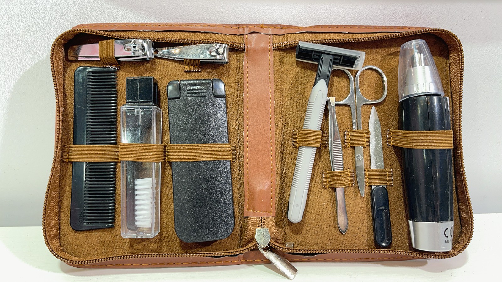 COTV全球直播-阳江市昌颖工贸有限公司专业研发生产:化妆用眉夹、粉刺针、修甲美容套装等各种五金、不锈钢及塑料工具制品等美容化妆品工具,欢迎大家光临! COTV全球直播-阳江市昌颖工贸有限公司专业研发生产:化妆用眉夹、粉刺针、修甲美容套装等各种五金、不锈钢及塑料工具制品等美容化妆品工具,欢迎大家光临!