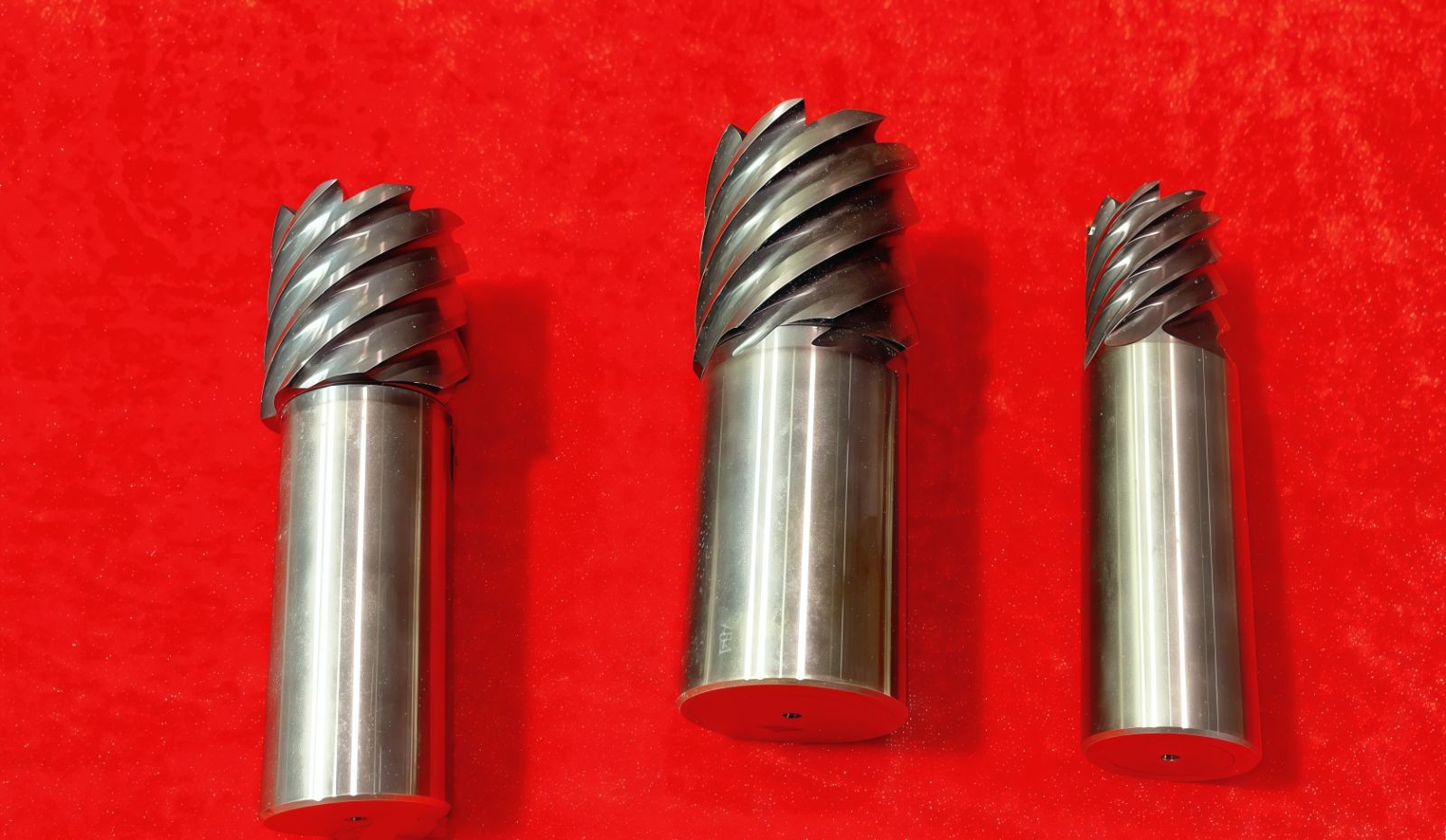 COTV全球直播-台州市宇锋工量刃具有限公司专业生产各种规格整体合金锯刀铣刀、切口铣刀,高速钢锯刀、切口铣刀,直齿三面刃铣刀、焊接合金三面刃铣刀、钨钢钻头、钨钢立铣刀等机床工具产品,欢迎大家光临! COTV全球直播-台州市宇锋工量刃具有限公司专业生产各种规格整体合金锯刀铣刀、切口铣刀,高速钢锯刀、切口铣刀,直齿三面刃铣刀、焊接合金三面刃铣刀、钨钢钻头、钨钢立铣刀等机床工具产品,欢迎大家光临!