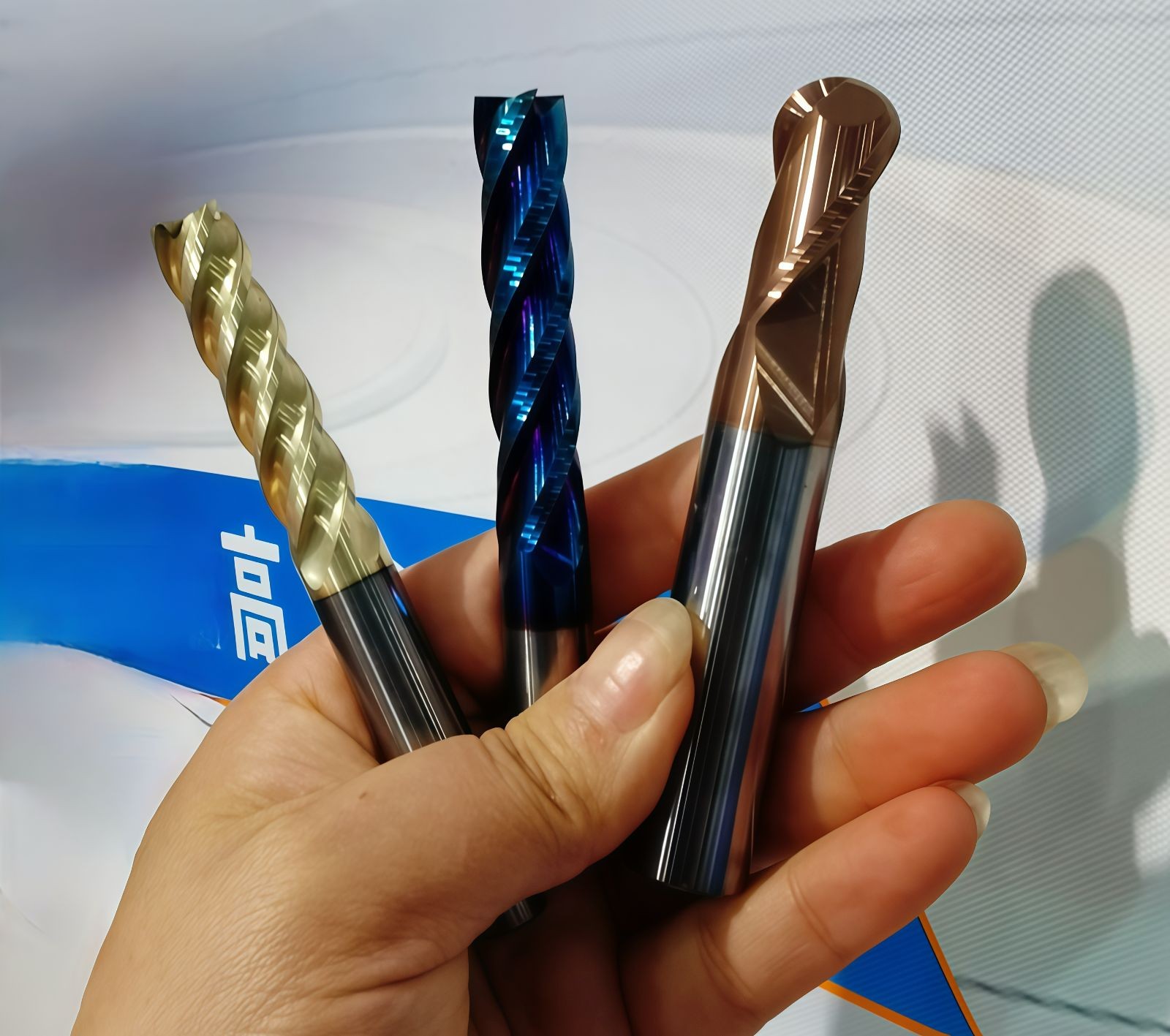 COTV全球直播-台州市宇锋工量刃具有限公司专业生产各种规格整体合金锯刀铣刀、切口铣刀,高速钢锯刀、切口铣刀,直齿三面刃铣刀、焊接合金三面刃铣刀、钨钢钻头、钨钢立铣刀等机床工具产品,欢迎大家光临! COTV全球直播-台州市宇锋工量刃具有限公司专业生产各种规格整体合金锯刀铣刀、切口铣刀,高速钢锯刀、切口铣刀,直齿三面刃铣刀、焊接合金三面刃铣刀、钨钢钻头、钨钢立铣刀等机床工具产品,欢迎大家光临!