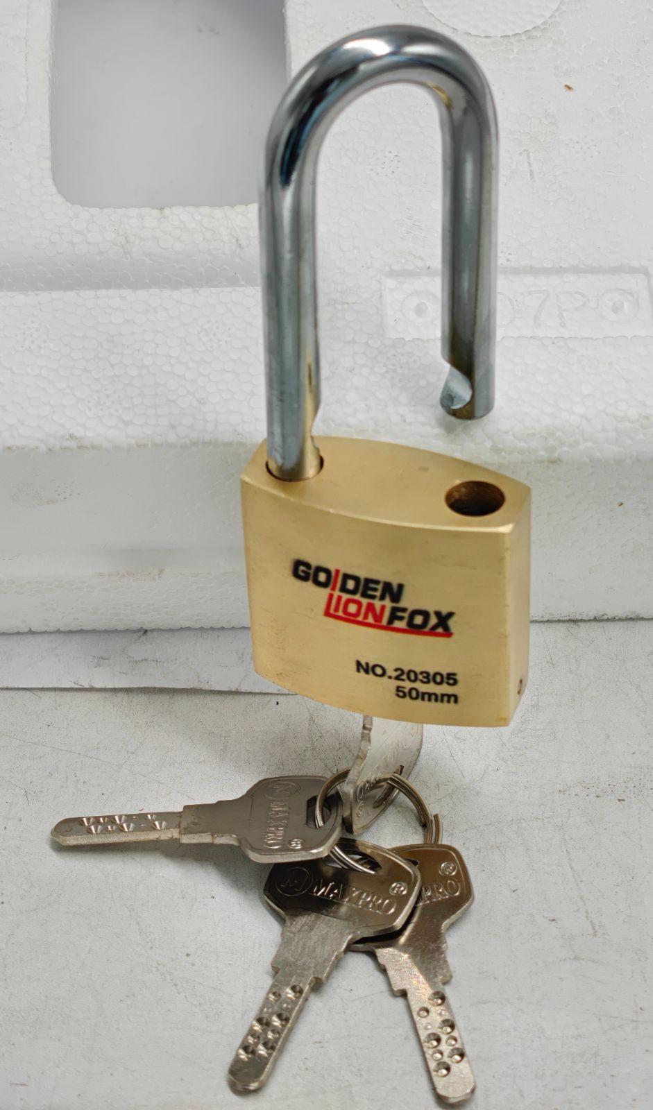 COTV全球直播-浦江广域锁业有限公司十八年来专业生产:各种不锈钢锁、伸缩锁、各种智能挂锁等安全锁具产品; 公司拥有自己研发团队,时常有新品上市,价格合理,欢迎大家光临! COTV全球直播-浦江广域锁业有限公司十八年来专业生产:各种不锈钢锁、伸缩锁、各种智能挂锁等安全锁具产品; 公司拥有自己研发团队,时常有新品上市,价格合理,欢迎大家光临!