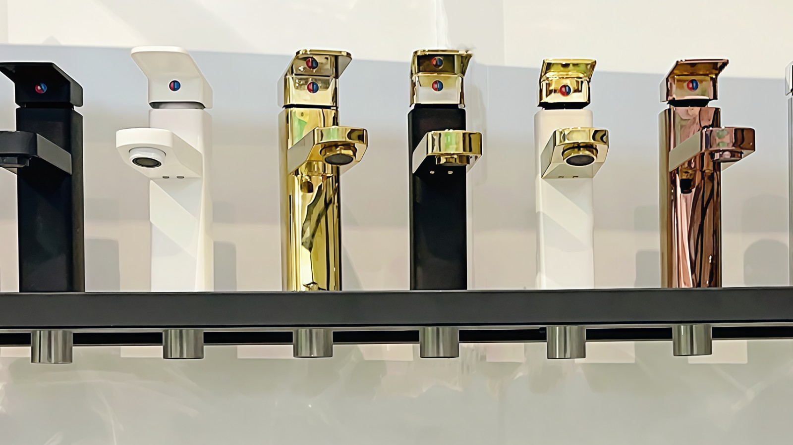 COTV全球直播-福建南安市广瑞景厨卫有限公司专业生产:塑钢龙头系列、钢单孔系列、钢菜盆龙头系列、单冷龙头系列、淋浴/快开龙头系列等流体洁具产品; 设计创新、制造精良,款式多样,欢迎大家光临! COTV全球直播-福建南安市广瑞景厨卫有限公司专业生产:塑钢龙头系列、钢单孔系列、钢菜盆龙头系列、单冷龙头系列、淋浴/快开龙头系列等流体洁具产品; 设计创新、制造精良,款式多样,欢迎大家光临!