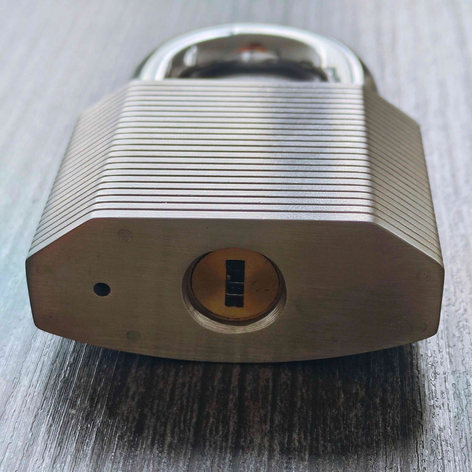 COTV全球直播-浦江广域锁业有限公司十八年来专业生产:各种不锈钢锁、伸缩锁、各种智能挂锁等安全锁具产品; 公司拥有自己研发团队,时常有新品上市,价格合理,欢迎大家光临! COTV全球直播-浦江广域锁业有限公司十八年来专业生产:各种不锈钢锁、伸缩锁、各种智能挂锁等安全锁具产品; 公司拥有自己研发团队,时常有新品上市,价格合理,欢迎大家光临!