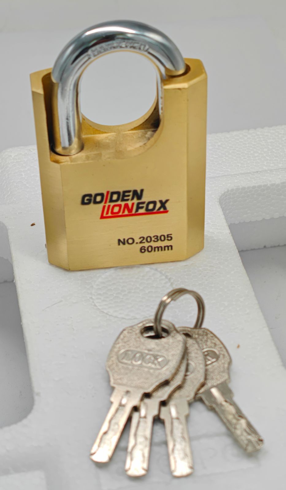 COTV全球直播-浦江广域锁业有限公司十八年来专业生产:各种不锈钢锁、伸缩锁、各种智能挂锁等安全锁具产品; 公司拥有自己研发团队,时常有新品上市,价格合理,欢迎大家光临! COTV全球直播-浦江广域锁业有限公司十八年来专业生产:各种不锈钢锁、伸缩锁、各种智能挂锁等安全锁具产品; 公司拥有自己研发团队,时常有新品上市,价格合理,欢迎大家光临!