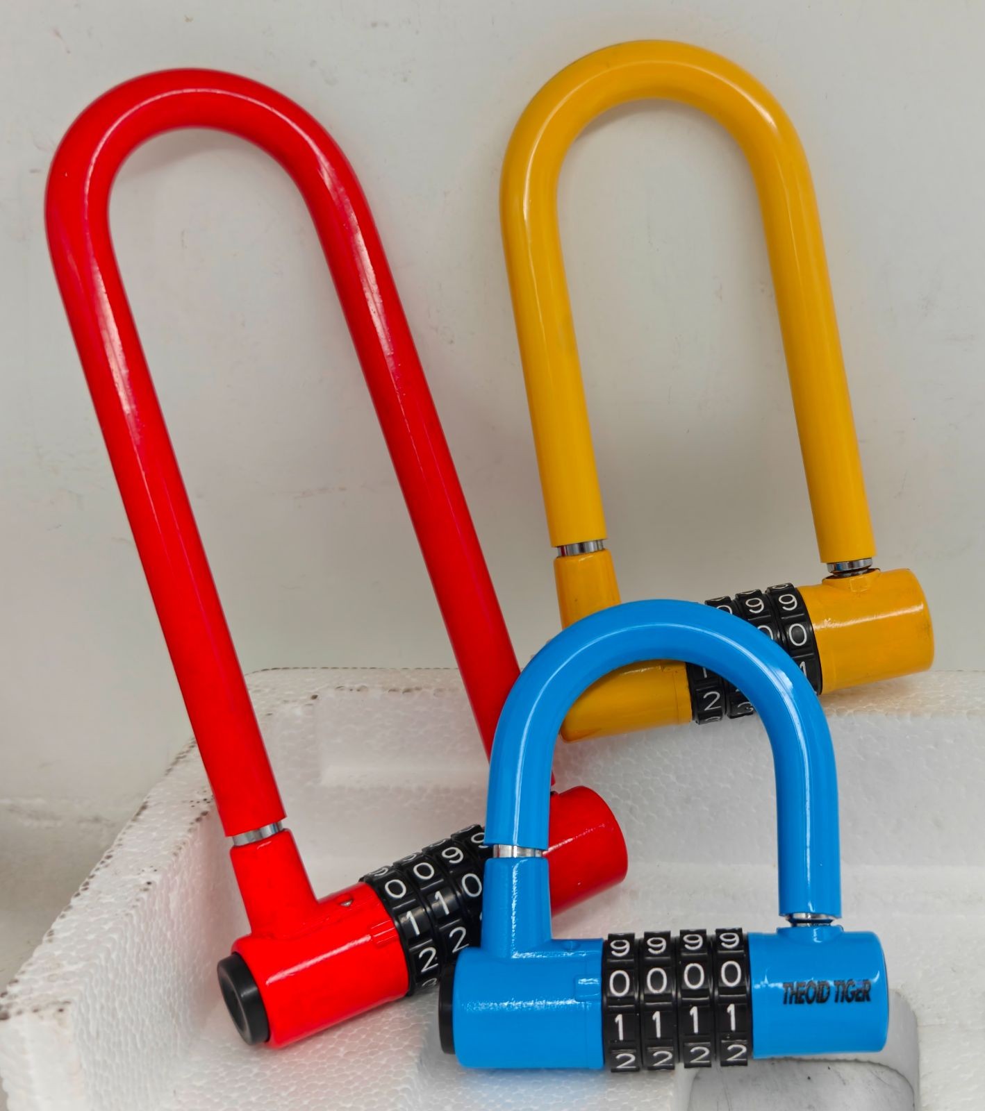 COTV全球直播-浦江广域锁业有限公司十八年来专业生产:各种不锈钢锁、伸缩锁、各种智能挂锁等安全锁具产品; 公司拥有自己研发团队,时常有新品上市,价格合理,欢迎大家光临! COTV全球直播-浦江广域锁业有限公司十八年来专业生产:各种不锈钢锁、伸缩锁、各种智能挂锁等安全锁具产品; 公司拥有自己研发团队,时常有新品上市,价格合理,欢迎大家光临!