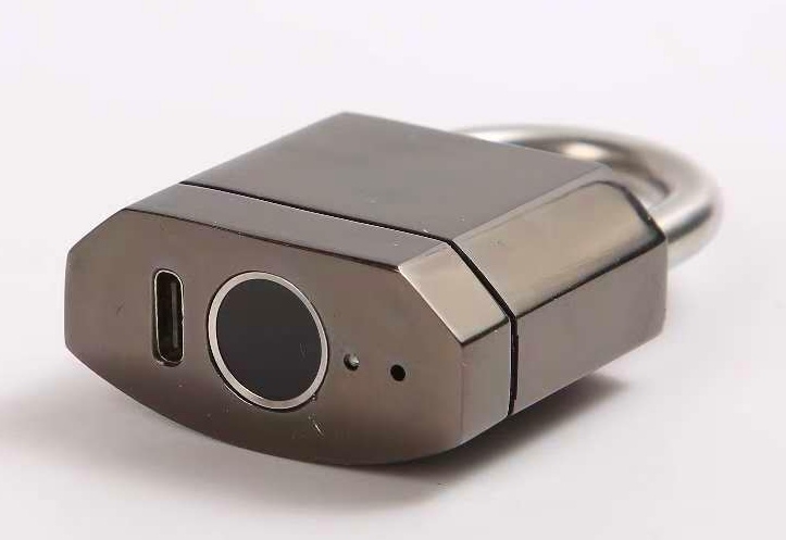 COTV全球直播-浦江广域锁业有限公司十八年来专业生产:各种不锈钢锁、伸缩锁、各种智能挂锁等安全锁具产品; 公司拥有自己研发团队,时常有新品上市,价格合理,欢迎大家光临! COTV全球直播-浦江广域锁业有限公司十八年来专业生产:各种不锈钢锁、伸缩锁、各种智能挂锁等安全锁具产品; 公司拥有自己研发团队,时常有新品上市,价格合理,欢迎大家光临!