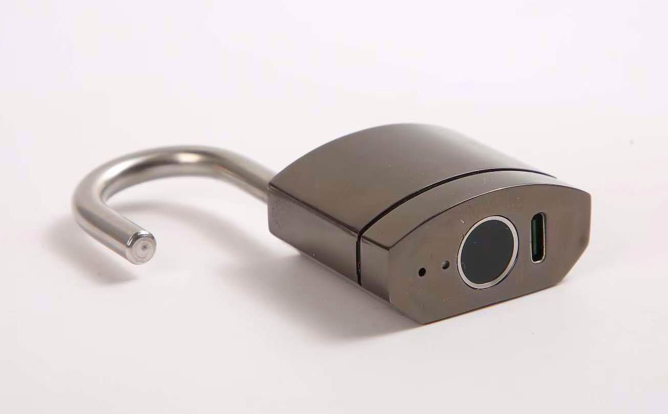 COTV全球直播-浦江广域锁业有限公司十八年来专业生产:各种不锈钢锁、伸缩锁、各种智能挂锁等安全锁具产品; 公司拥有自己研发团队,时常有新品上市,价格合理,欢迎大家光临! COTV全球直播-浦江广域锁业有限公司十八年来专业生产:各种不锈钢锁、伸缩锁、各种智能挂锁等安全锁具产品; 公司拥有自己研发团队,时常有新品上市,价格合理,欢迎大家光临!