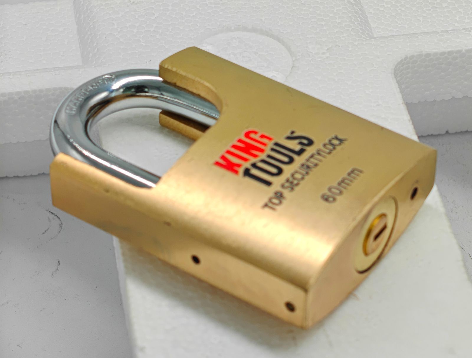 COTV全球直播-浦江广域锁业有限公司十八年来专业生产:各种不锈钢锁、伸缩锁、各种智能挂锁等安全锁具产品; 公司拥有自己研发团队,时常有新品上市,价格合理,欢迎大家光临! COTV全球直播-浦江广域锁业有限公司十八年来专业生产:各种不锈钢锁、伸缩锁、各种智能挂锁等安全锁具产品; 公司拥有自己研发团队,时常有新品上市,价格合理,欢迎大家光临!