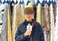 COTV全球直播-常熟市奥胜针纺有限公司专业生产：功能性珊瑚绒、法兰绒、牛奶绒、PV绒、仿兔毛、超柔绒、摇粒绒、颗粒绒、泰迪绒、舒棉绒等时尚女装毛绒面料产品，欢迎大家光临！