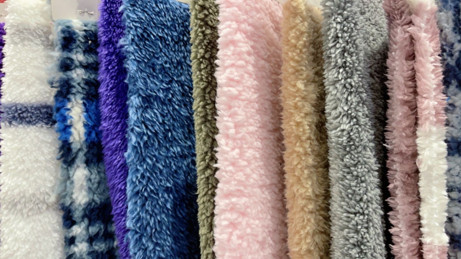 COTV全球直播-常熟市奥胜针纺有限公司专业生产:功能性珊瑚绒、法兰绒、牛奶绒、PV绒、仿兔毛、超柔绒、摇粒绒、颗粒绒、泰迪绒、舒棉绒等时尚女装毛绒面料产品,欢迎大家光临! COTV全球直播-常熟市奥胜针纺有限公司专业生产:功能性珊瑚绒、法兰绒、牛奶绒、PV绒、仿兔毛、超柔绒、摇粒绒、颗粒绒、泰迪绒、舒棉绒等时尚女装毛绒面料产品,欢迎大家光临!