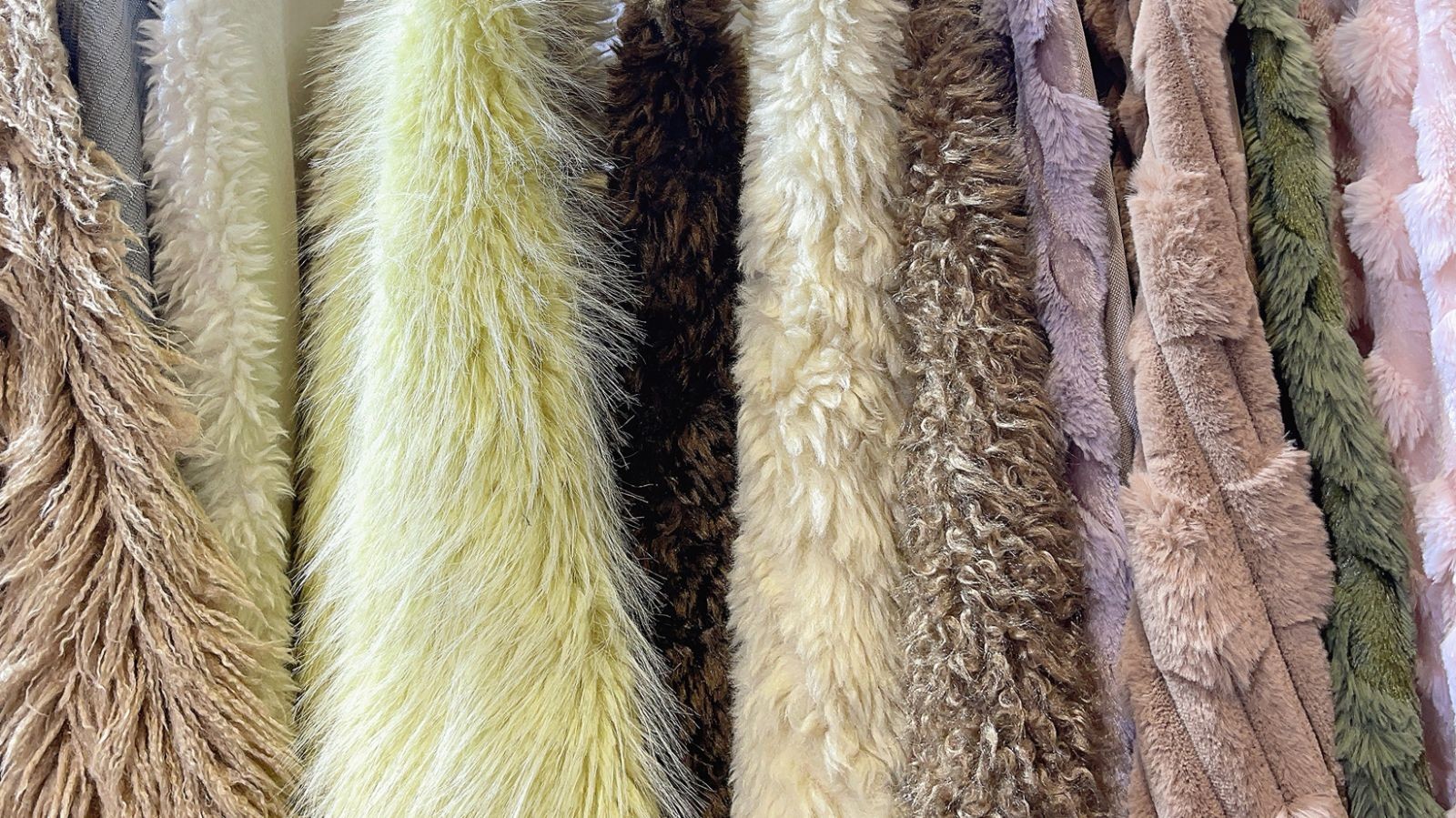 COTV全球直播-常熟市奥胜针纺有限公司专业生产:功能性珊瑚绒、法兰绒、牛奶绒、PV绒、仿兔毛、超柔绒、摇粒绒、颗粒绒、泰迪绒、舒棉绒等时尚女装毛绒面料产品,欢迎大家光临! COTV全球直播-常熟市奥胜针纺有限公司专业生产:功能性珊瑚绒、法兰绒、牛奶绒、PV绒、仿兔毛、超柔绒、摇粒绒、颗粒绒、泰迪绒、舒棉绒等时尚女装毛绒面料产品,欢迎大家光临!