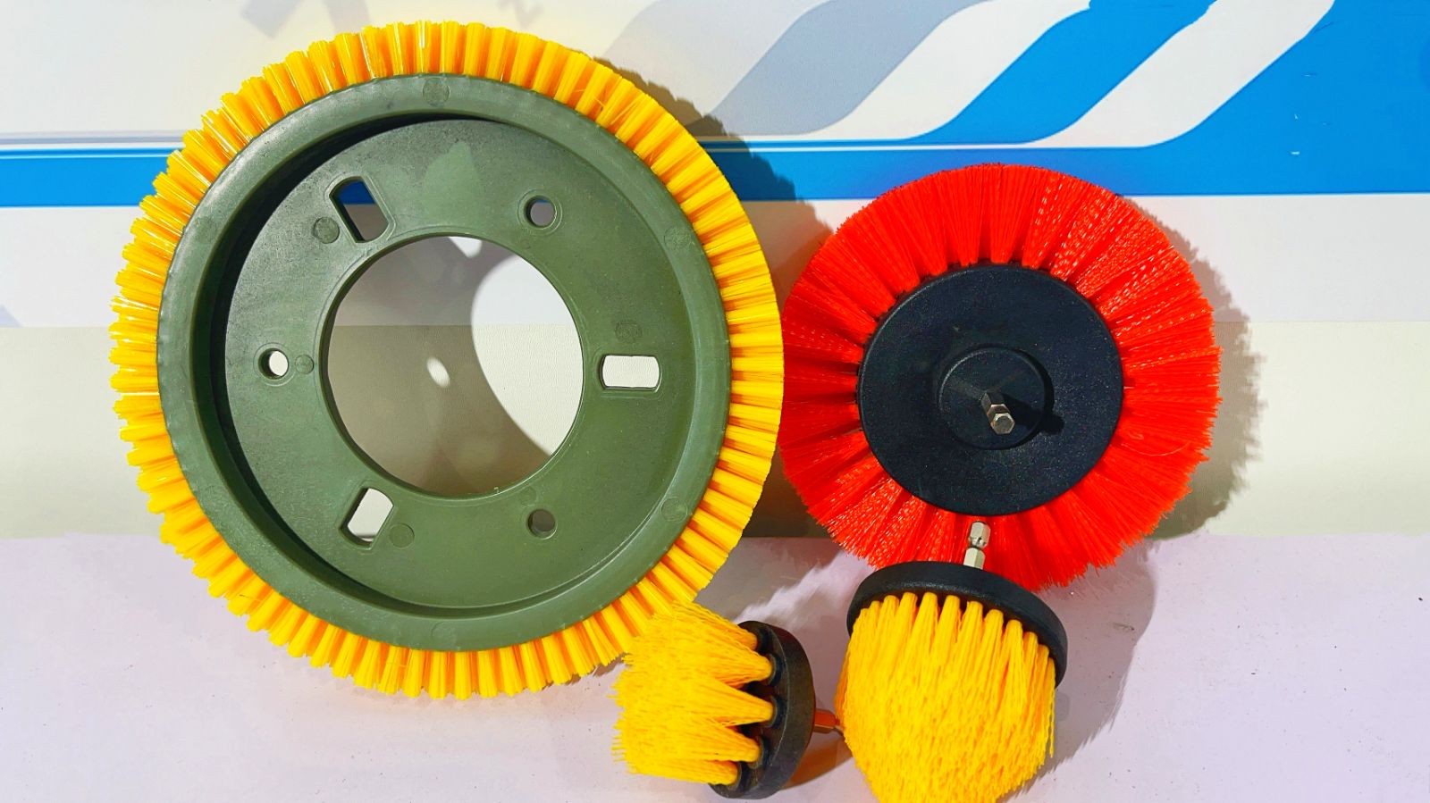 COTV全球直播-安徽省潜山县天柱刷业有限公司专业生产各种异形规格毛刷、机械毛刷、条形刷、圆盘刷、环卫扫路刷、扫雪刷及大型预处理线刷辊、上胶机胶辊等产品,欢迎大家光临! COTV全球直播-安徽省潜山县天柱刷业有限公司专业生产各种异形规格毛刷、机械毛刷、条形刷、圆盘刷、环卫扫路刷、扫雪刷及大型预处理线刷辊、上胶机胶辊等产品,欢迎大家光临!