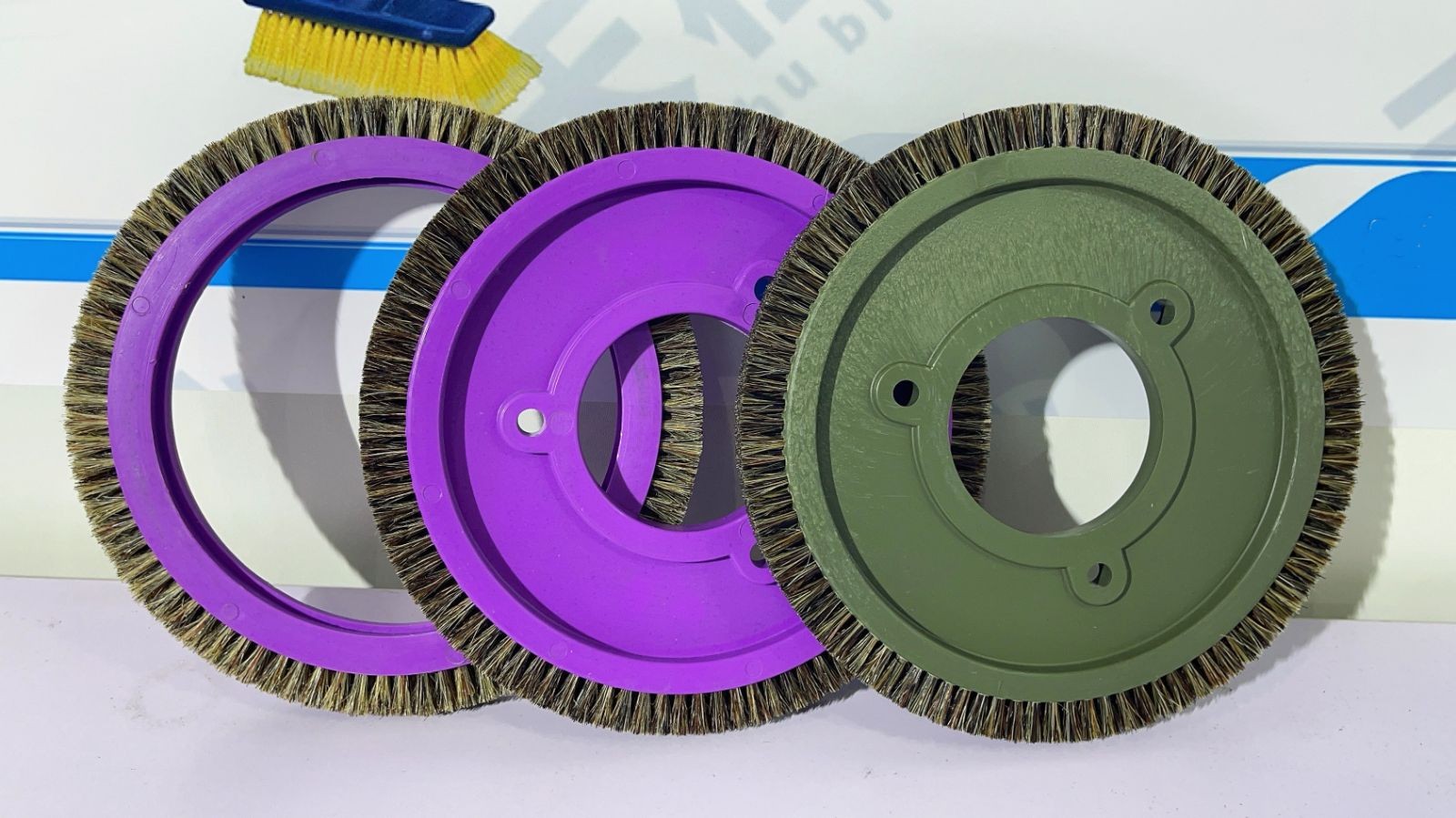 COTV全球直播-安徽省潜山县天柱刷业有限公司专业生产各种异形规格毛刷、机械毛刷、条形刷、圆盘刷、环卫扫路刷、扫雪刷及大型预处理线刷辊、上胶机胶辊等产品,欢迎大家光临! COTV全球直播-安徽省潜山县天柱刷业有限公司专业生产各种异形规格毛刷、机械毛刷、条形刷、圆盘刷、环卫扫路刷、扫雪刷及大型预处理线刷辊、上胶机胶辊等产品,欢迎大家光临!