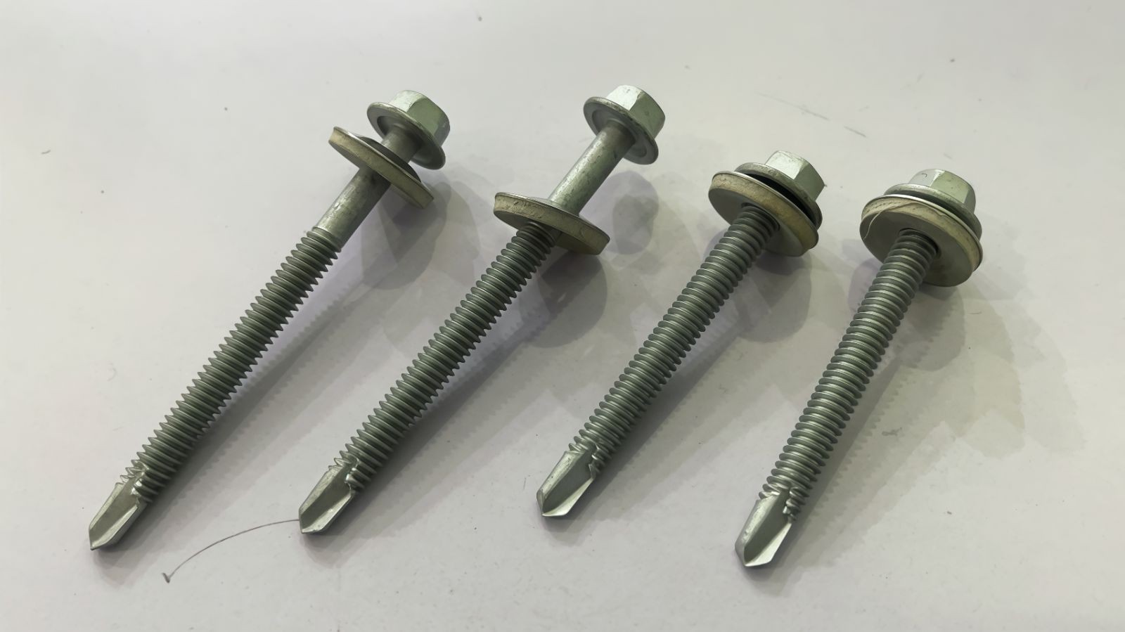 COTV全球直播-江苏固德建筑机械有限公司专业生产高防腐不锈钢钻尾螺丝,广泛应用于钢结构工程、门窗、厨具,电厂、太阳能产业、铸造、厂房,机场、船坞、铁路、体育馆等不锈钢切面的安装,欢迎大家光临! COTV全球直播-江苏固德建筑机械有限公司专业生产高防腐不锈钢钻尾螺丝,广泛应用于钢结构工程、门窗、厨具,电厂、太阳能产业、铸造、厂房,机场、船坞、铁路、体育馆等不锈钢切面的安装,欢迎大家光临!