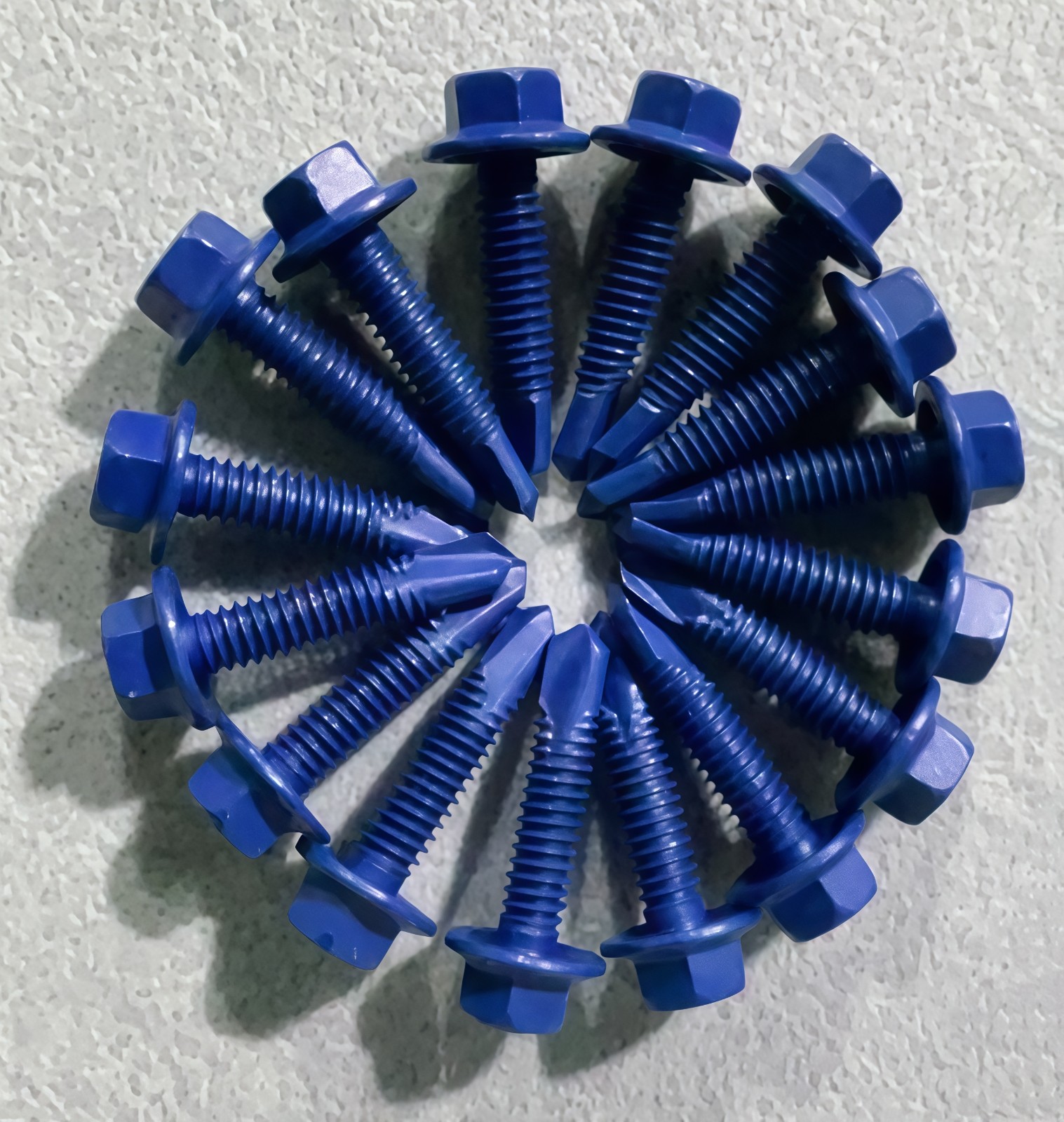 COTV全球直播-江苏固德建筑机械有限公司专业生产高防腐不锈钢钻尾螺丝,广泛应用于钢结构工程、门窗、厨具,电厂、太阳能产业、铸造、厂房,机场、船坞、铁路、体育馆等不锈钢切面的安装,欢迎大家光临! COTV全球直播-江苏固德建筑机械有限公司专业生产高防腐不锈钢钻尾螺丝,广泛应用于钢结构工程、门窗、厨具,电厂、太阳能产业、铸造、厂房,机场、船坞、铁路、体育馆等不锈钢切面的安装,欢迎大家光临!