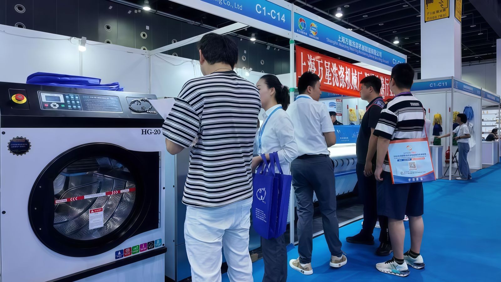 COTV全球直播-上海万星洗涤机械制造有限公司专业生产节能烘干机设备、全自动洗脱机、卧式洗衣机、隔离式洗脱机、折叠机等; 主要用于酒店，宾馆、医院、生物制药、消防、煤矿等，欢迎大家光临！